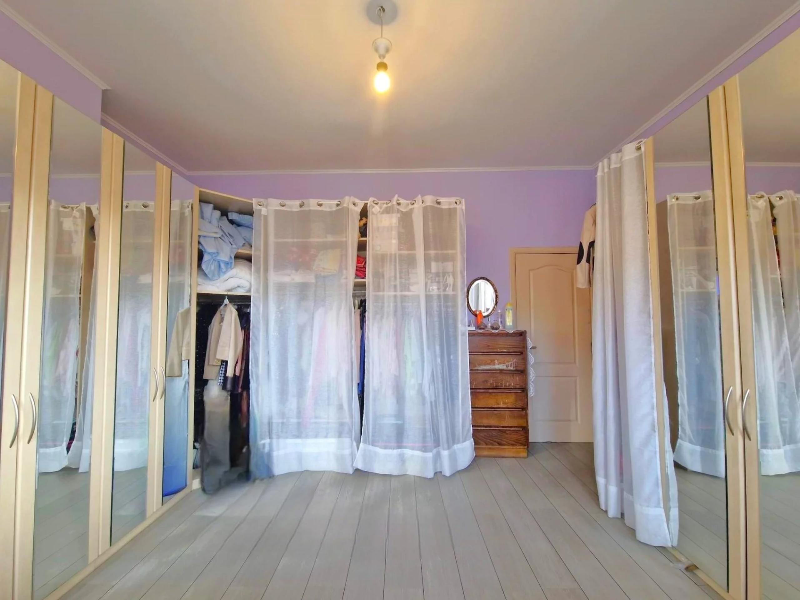 Maison semi mitoyenne, 3/4 Chambres, jardin, garage, parking