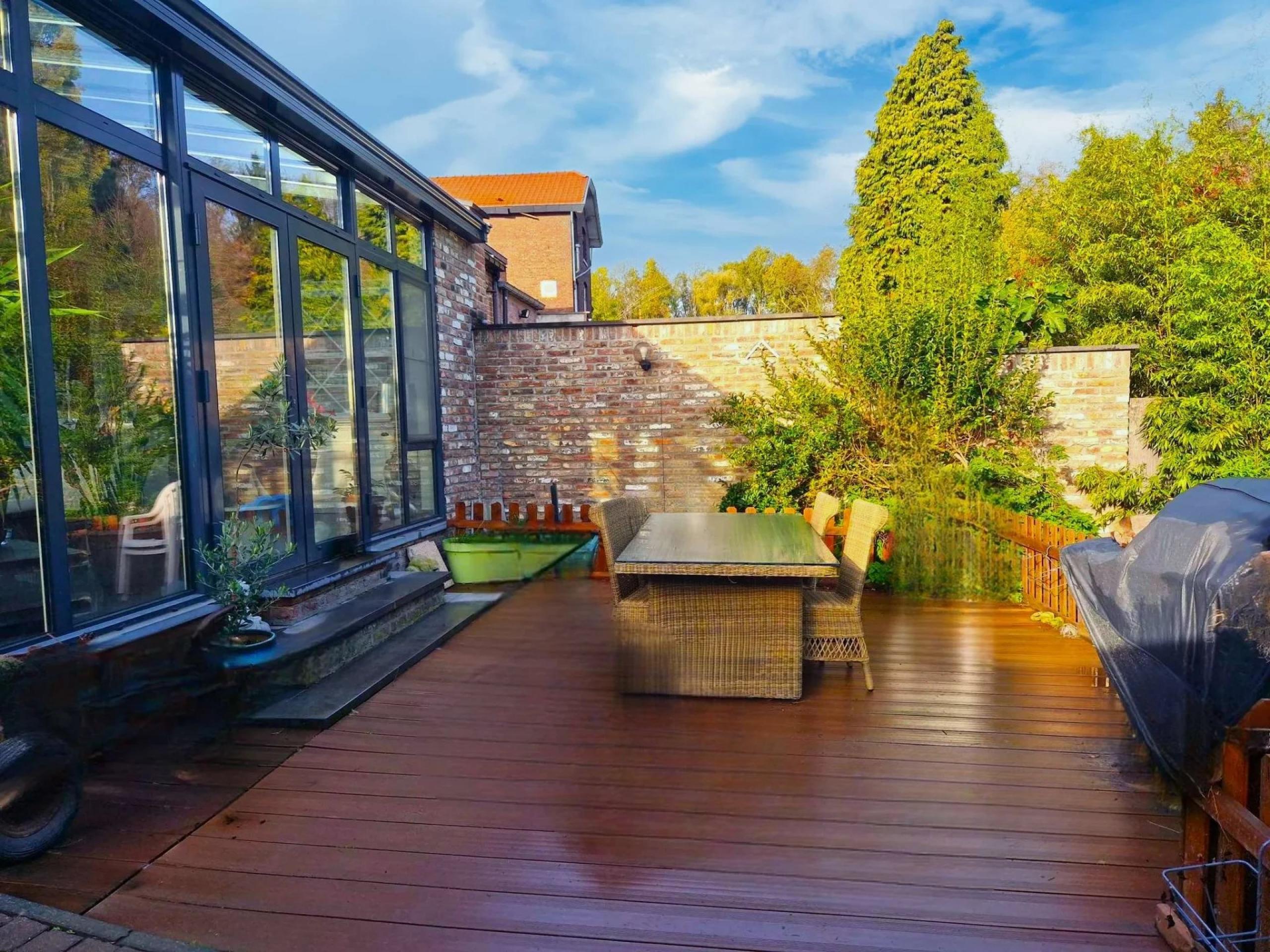 Maison semi mitoyenne, 3/4 Chambres, jardin, garage, parking