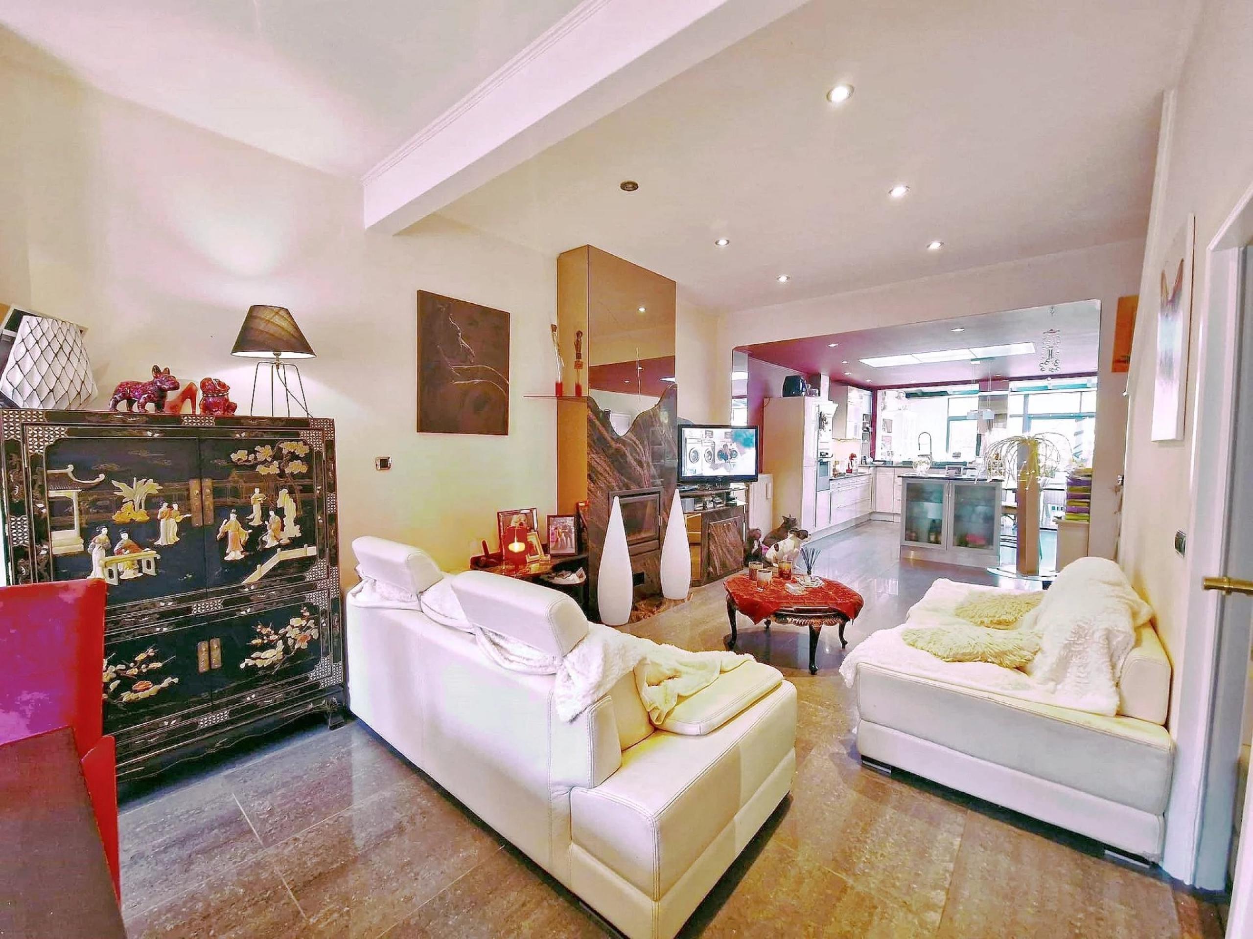 Maison semi mitoyenne, 3/4 Chambres, jardin, garage, parking