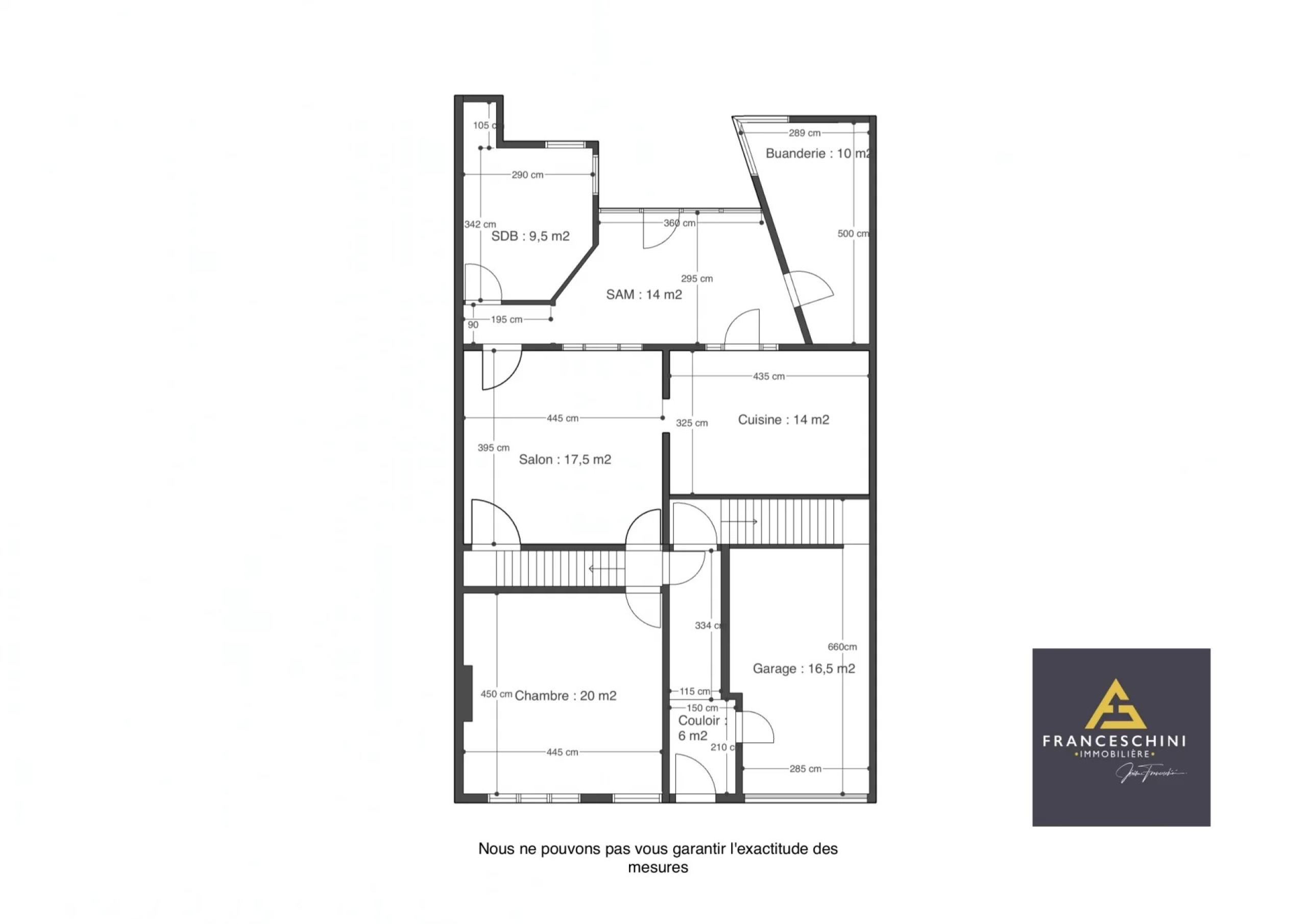 Immeuble 2 appartements, garage et jardin