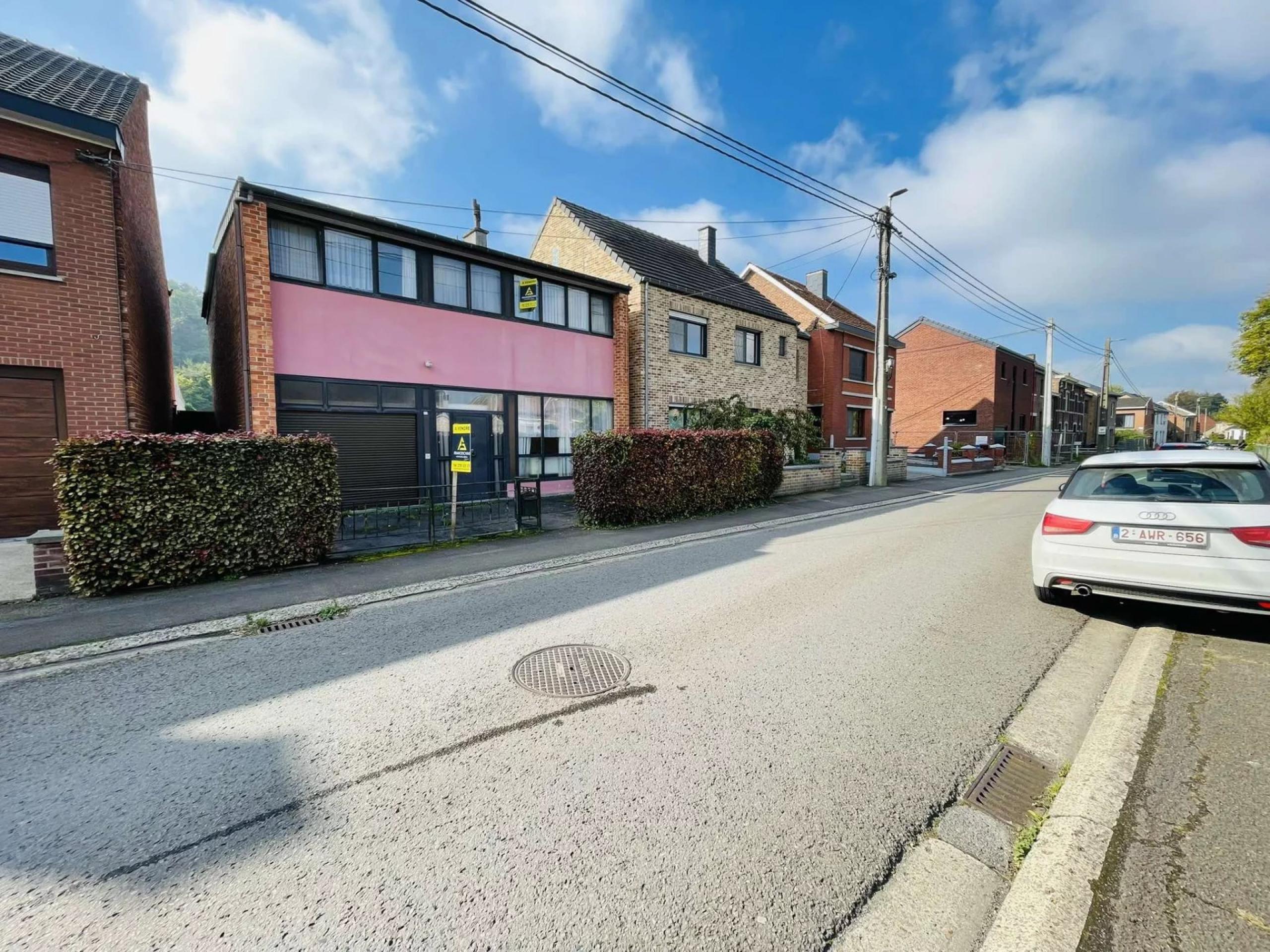 Maison 2/3 chambres avec garage et beau jardin