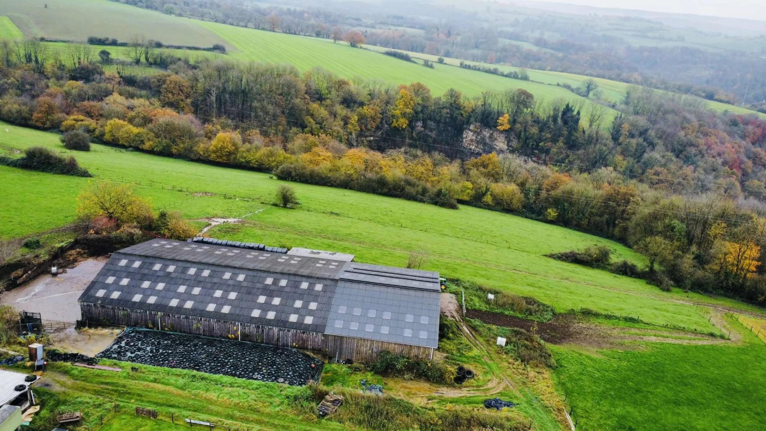 Maison 4 chambres à rénover avec un beau jardin