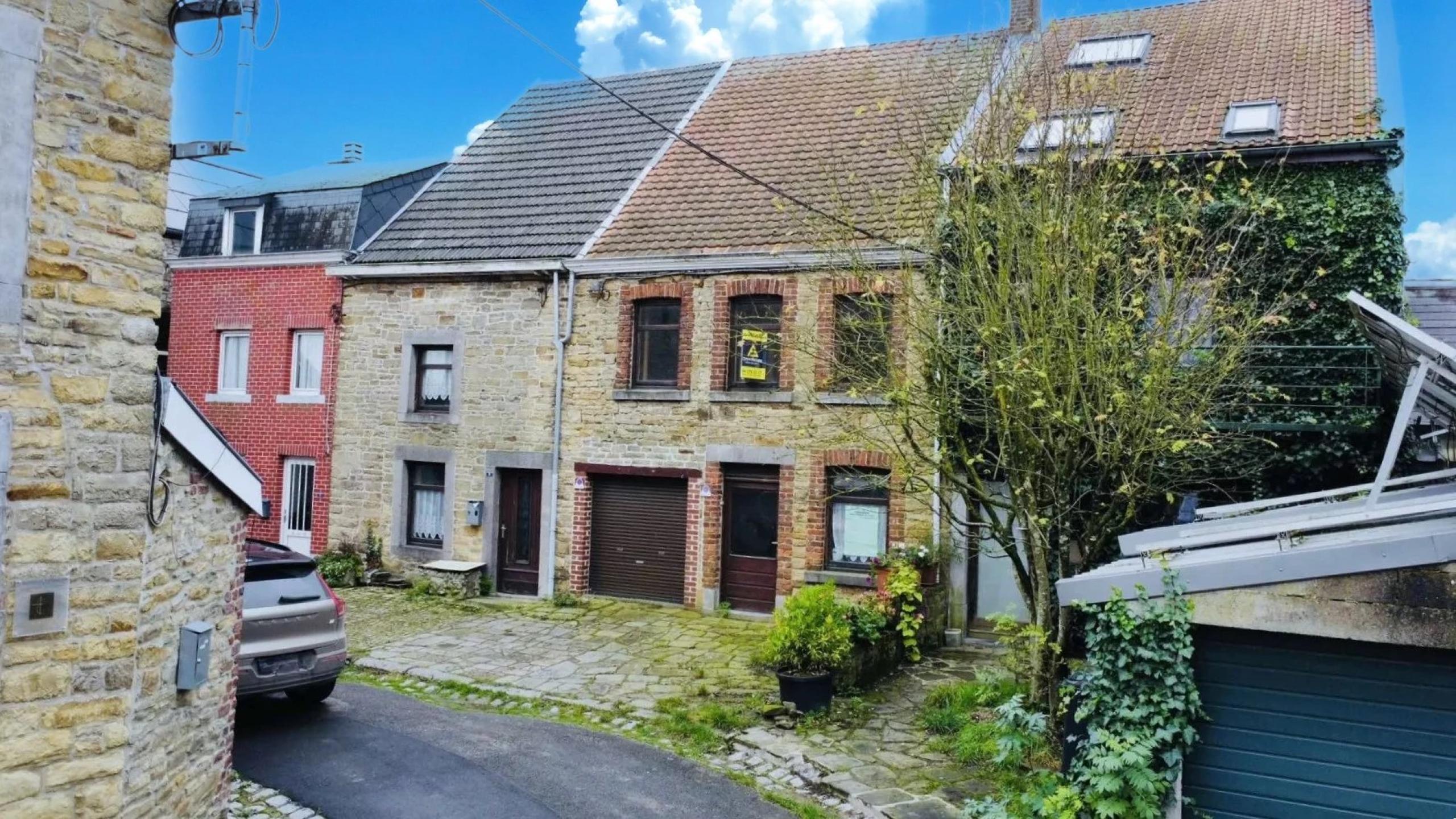 Maison 4 chambres à rénover avec un beau jardin