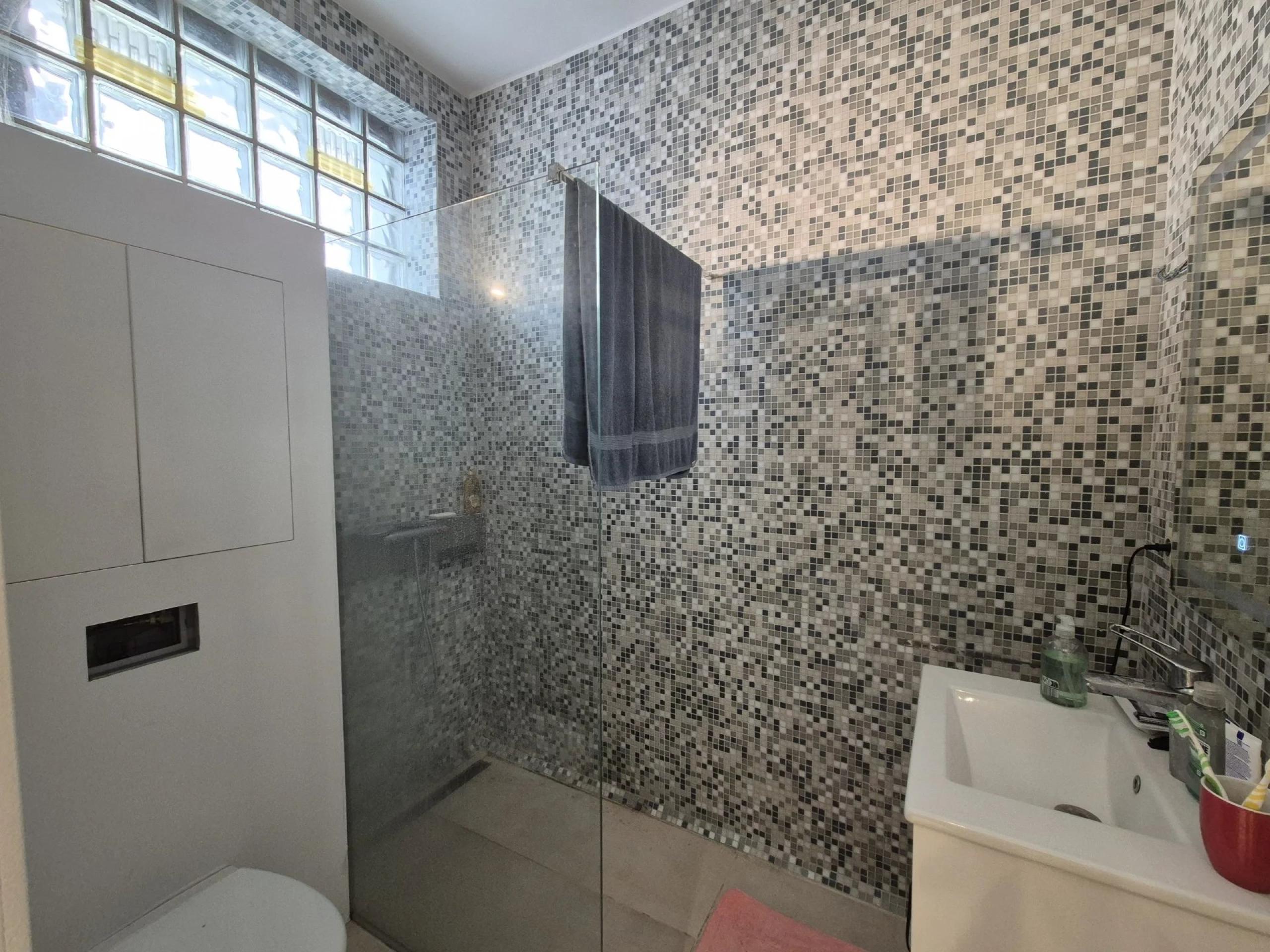 Immeuble de rapport 3 logements, 7 chambres, 4 SDD