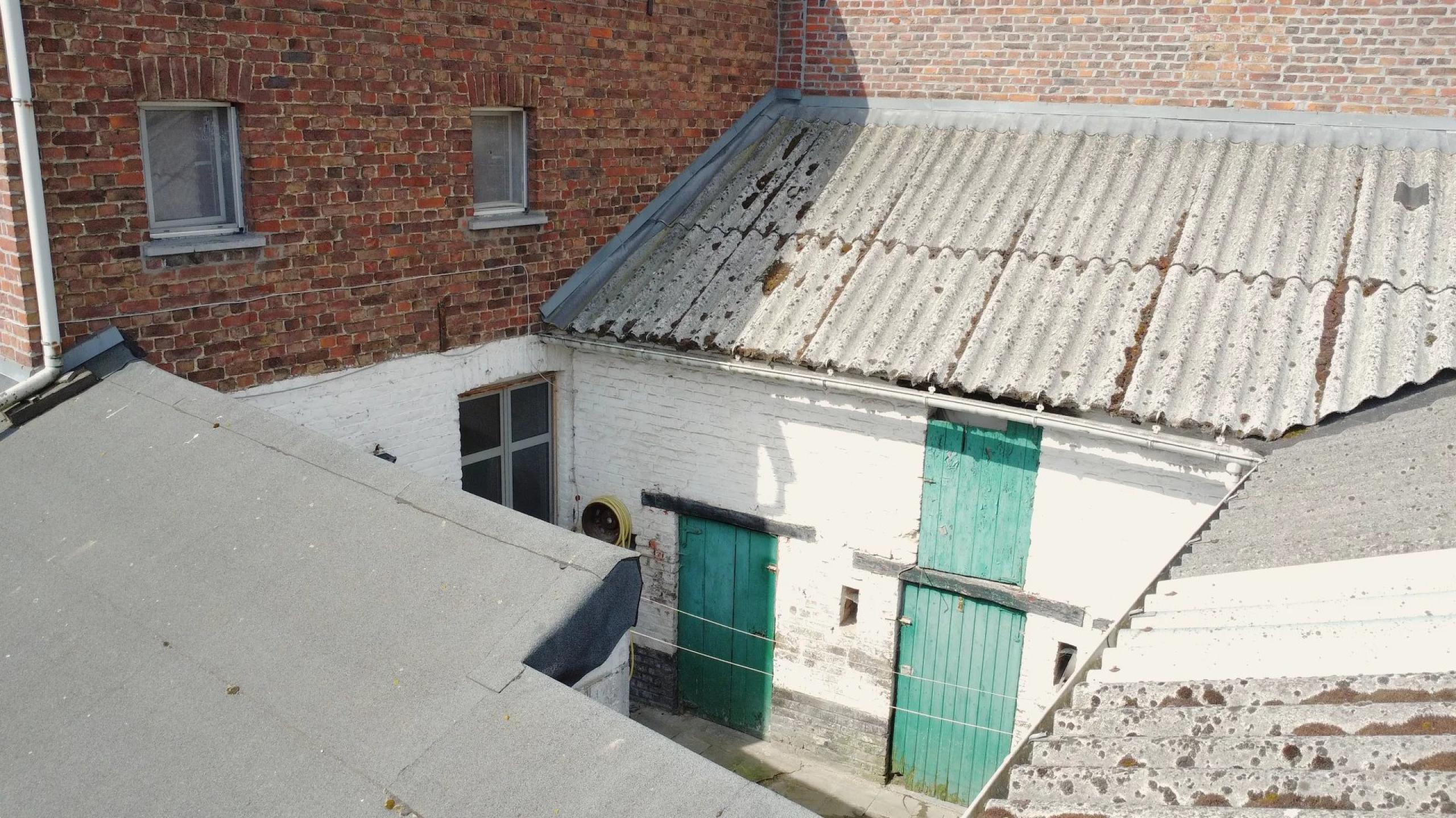Maison 2 chambres possibilité 4, cour et garage