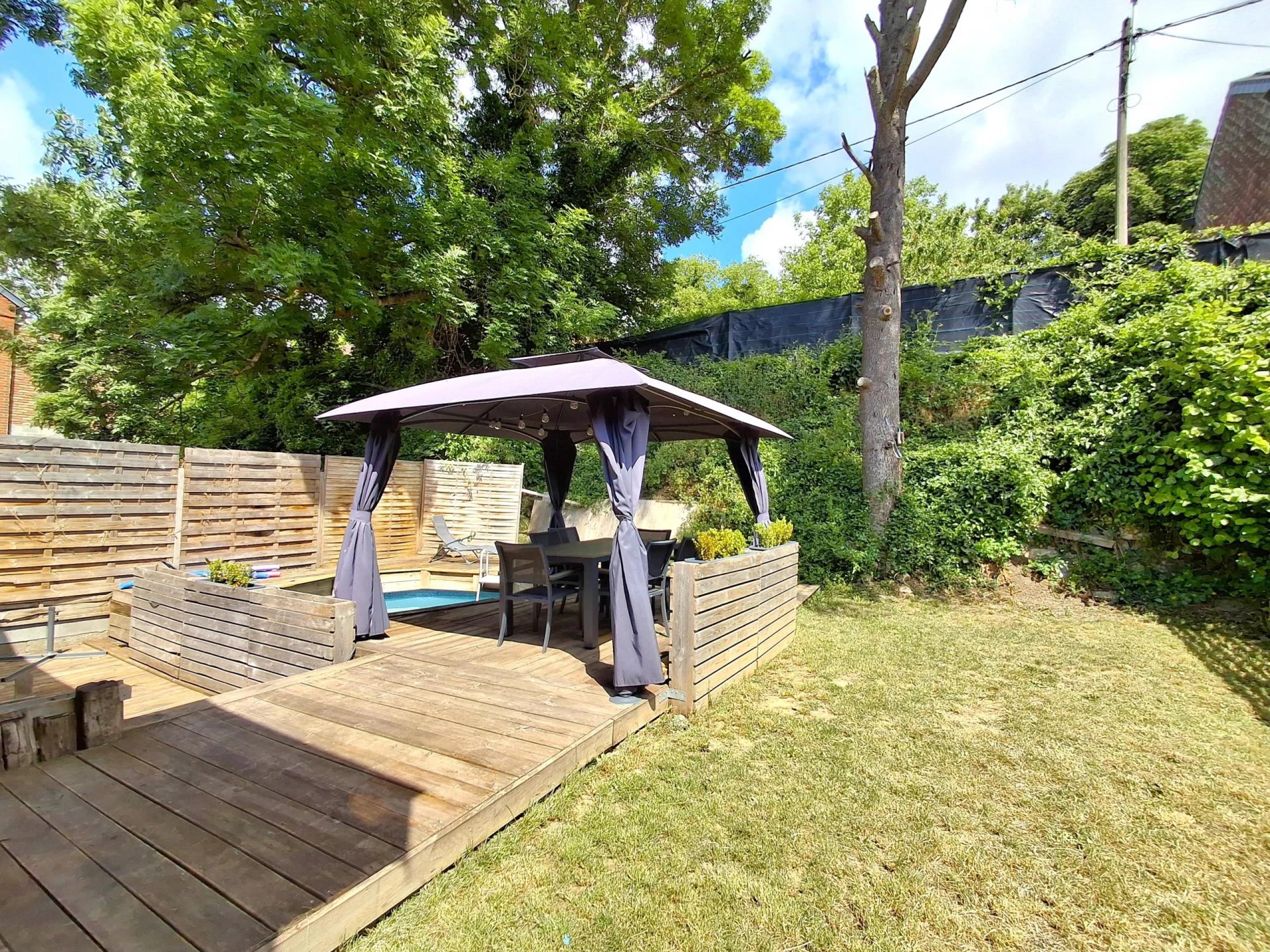 Maison 3/4 chambres avec garage, jardin et piscine