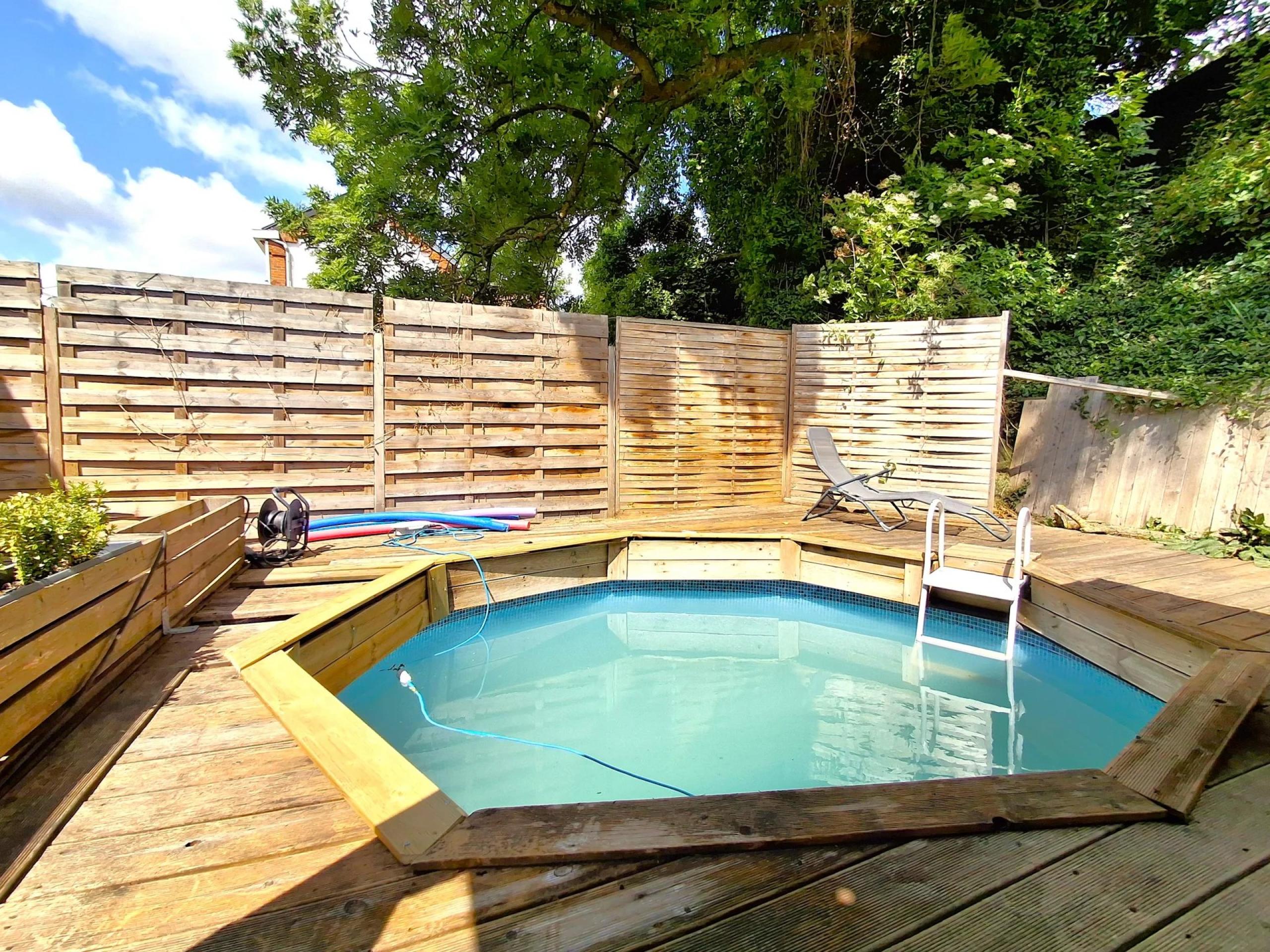 Maison 3/4 chambres avec garage, jardin et piscine