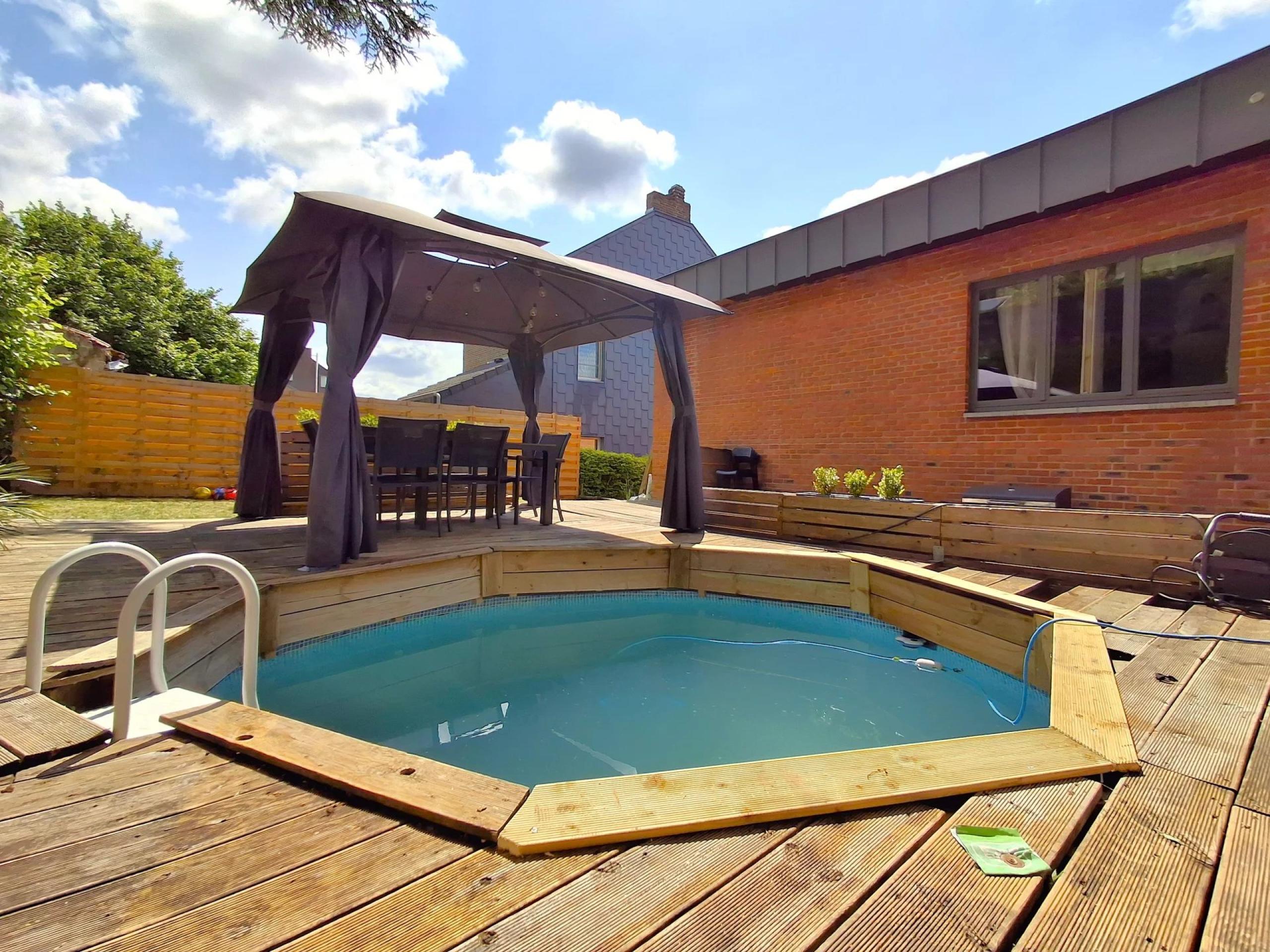 Maison 3/4 chambres avec garage, jardin et piscine