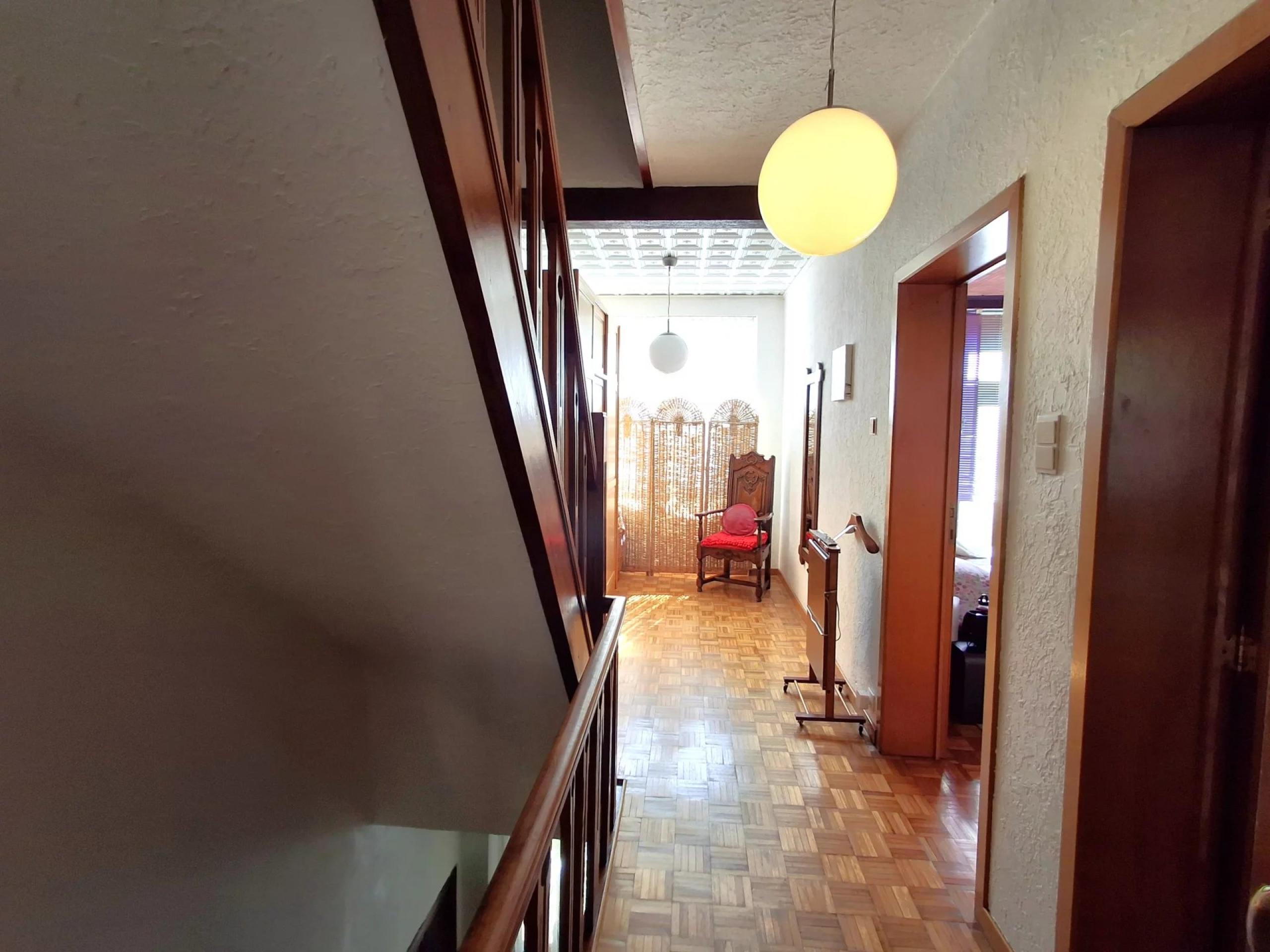 Maison 4 chambres, garage, jardin