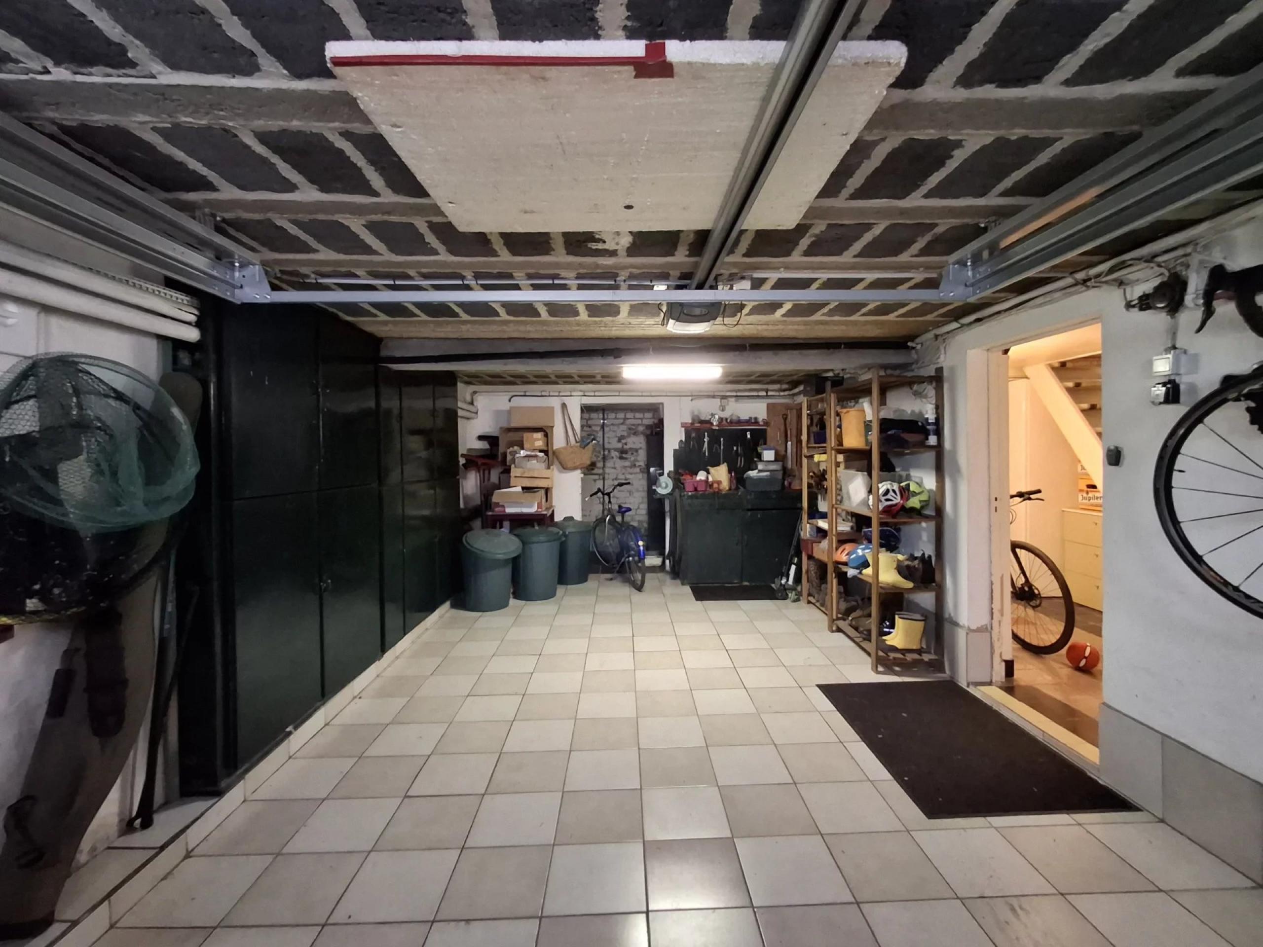 Maison 4 chambres, garage, jardin