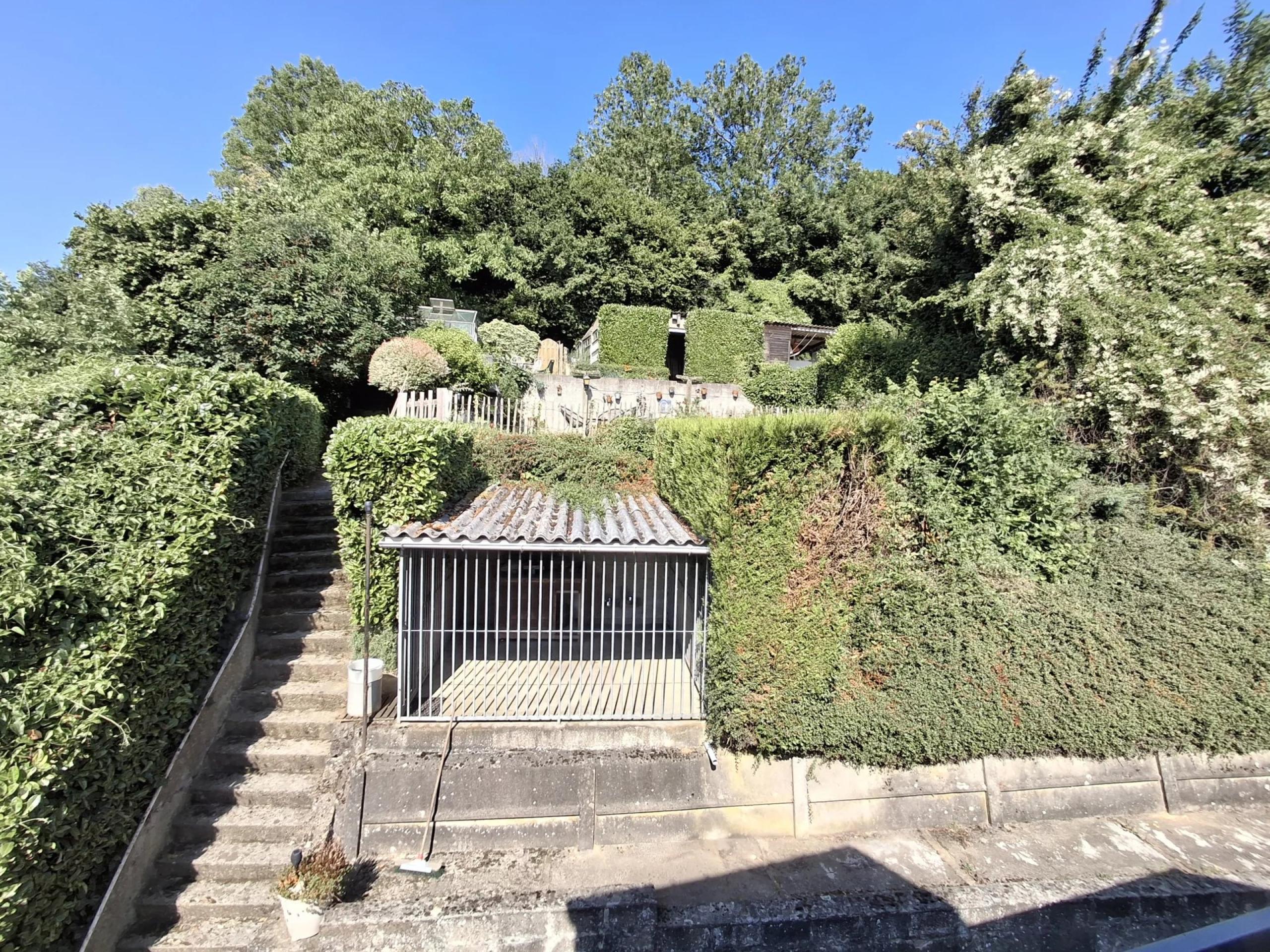 Maison 4 chambres, garage, jardin