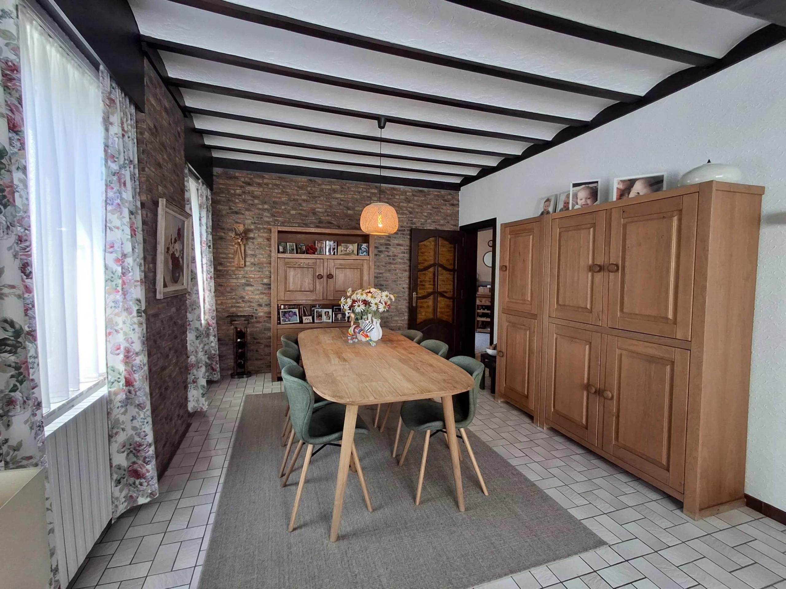 Maison 4 chambres, garage, jardin