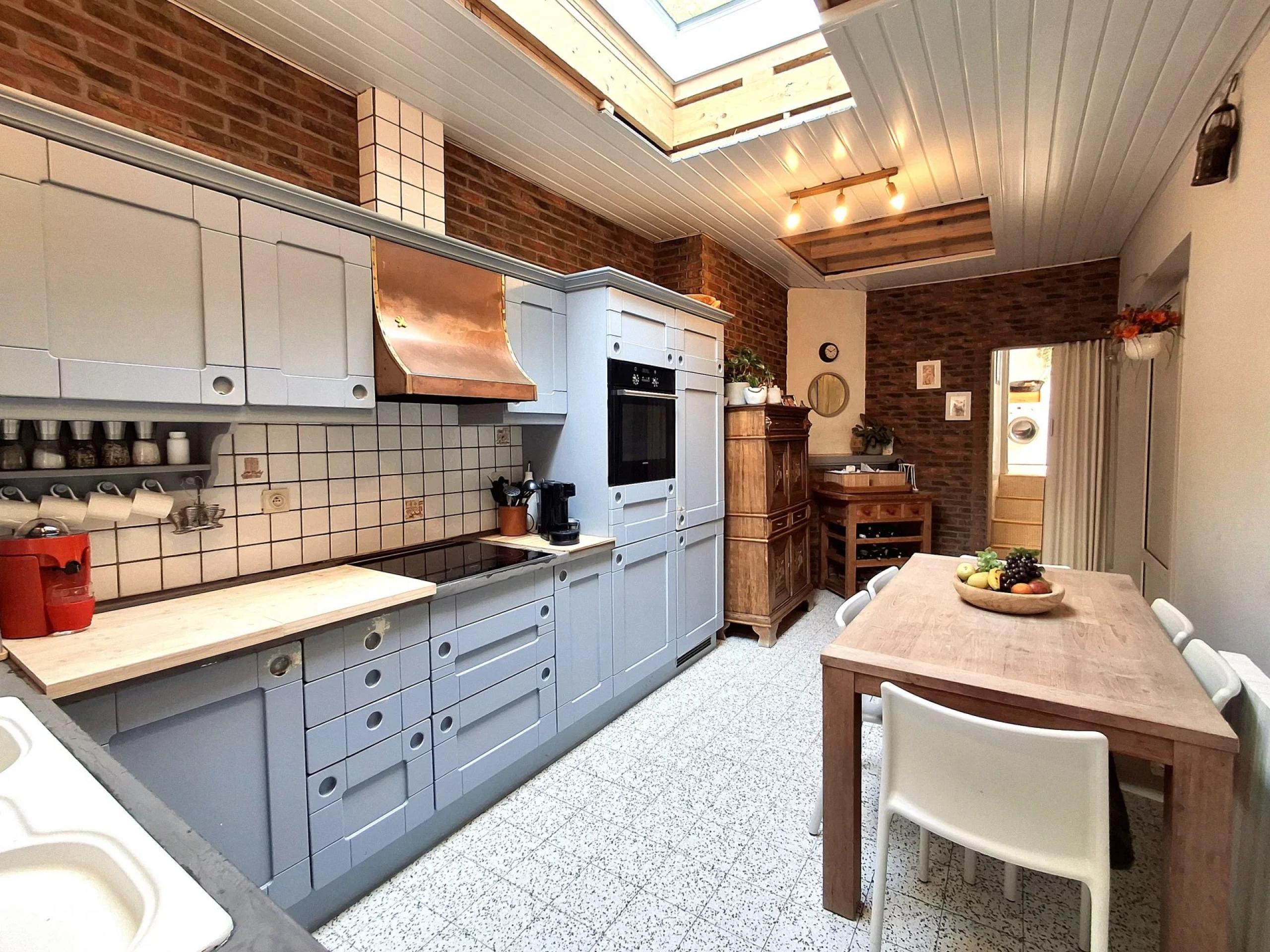 Maison 4 chambres, garage, jardin