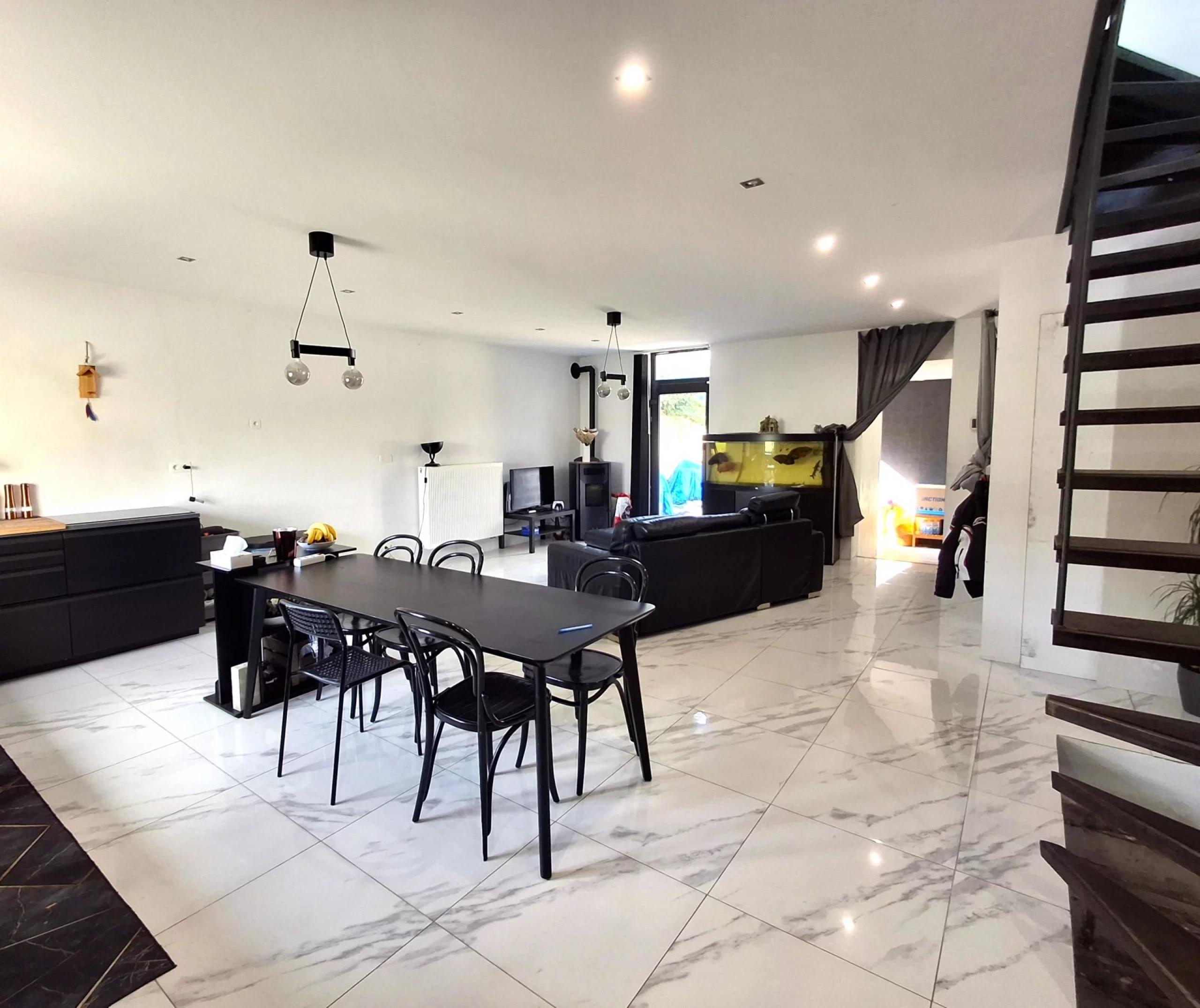 Maison 4 facades, 3 chambres et jardin