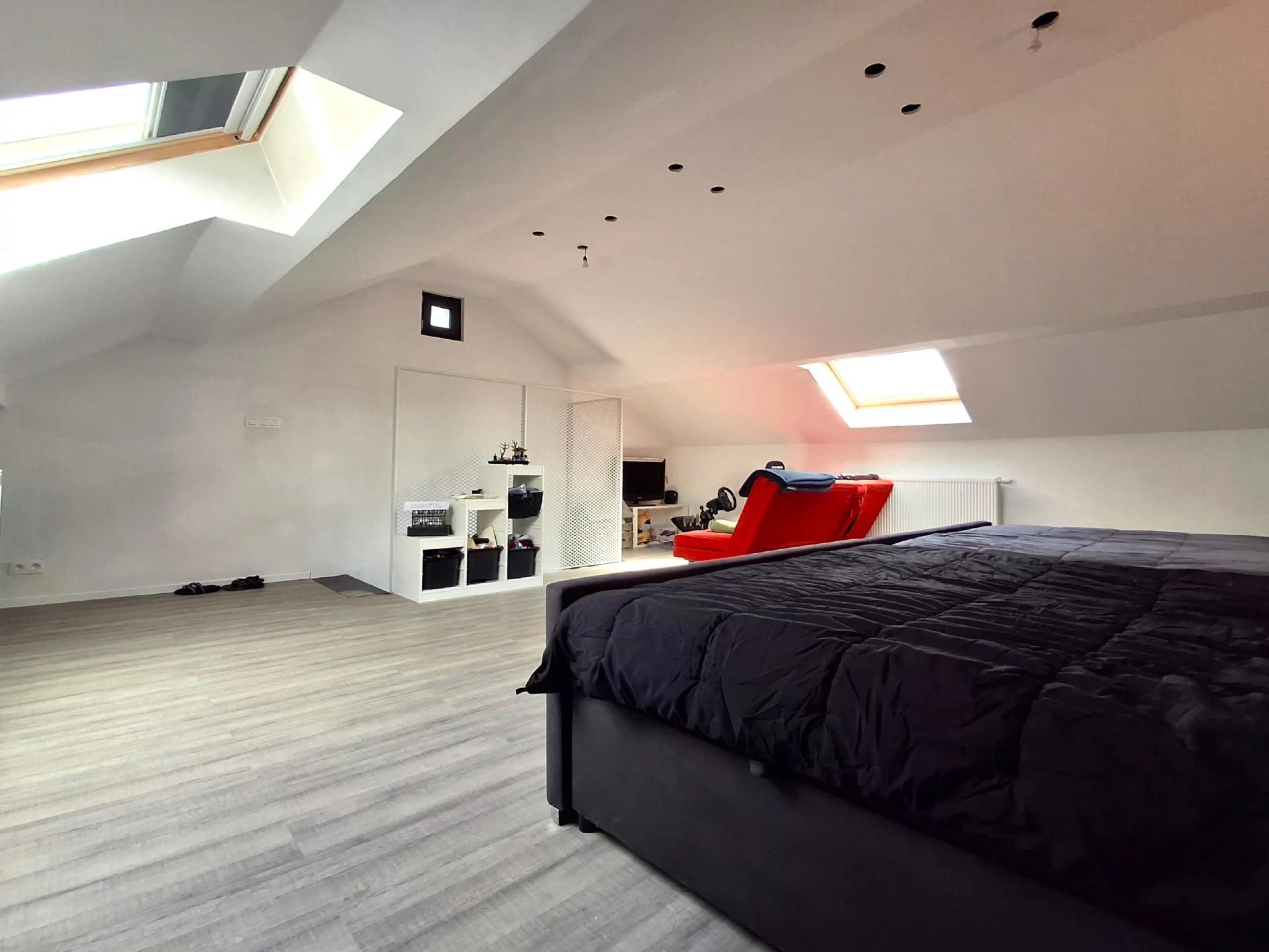 Maison 4 facades, 3 chambres et jardin