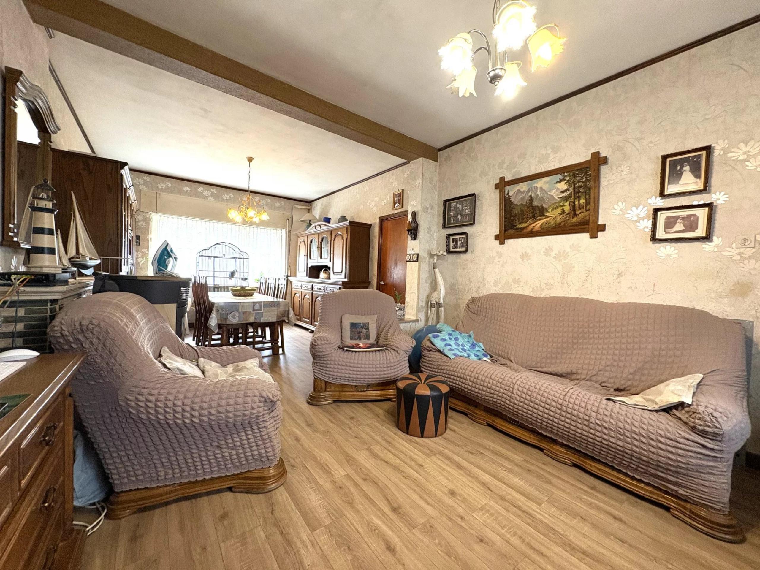 Maison 3 chambres, garage, jardin et dépendances