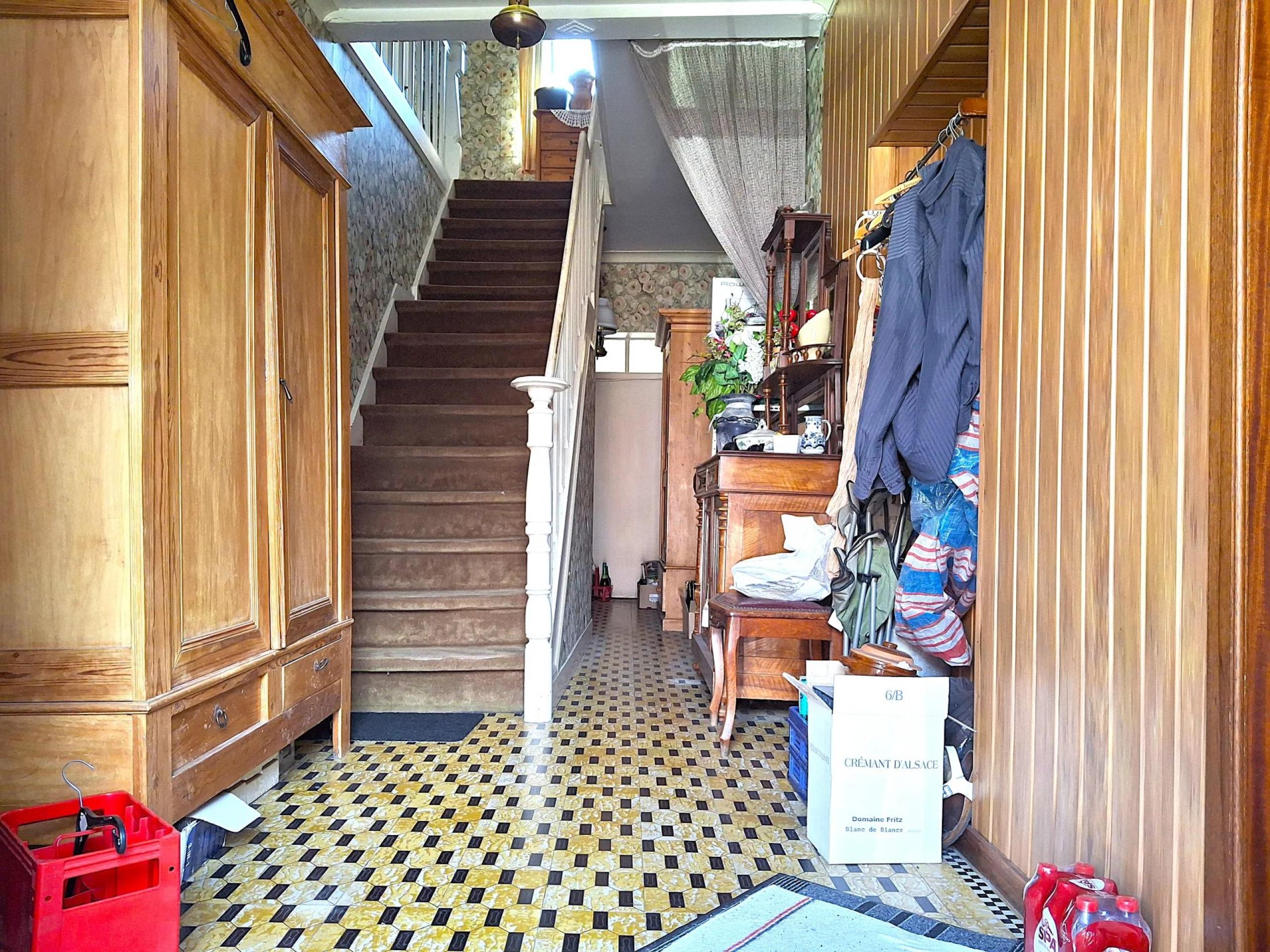 HOUTAIN : Maison 4 chambres avec jardin