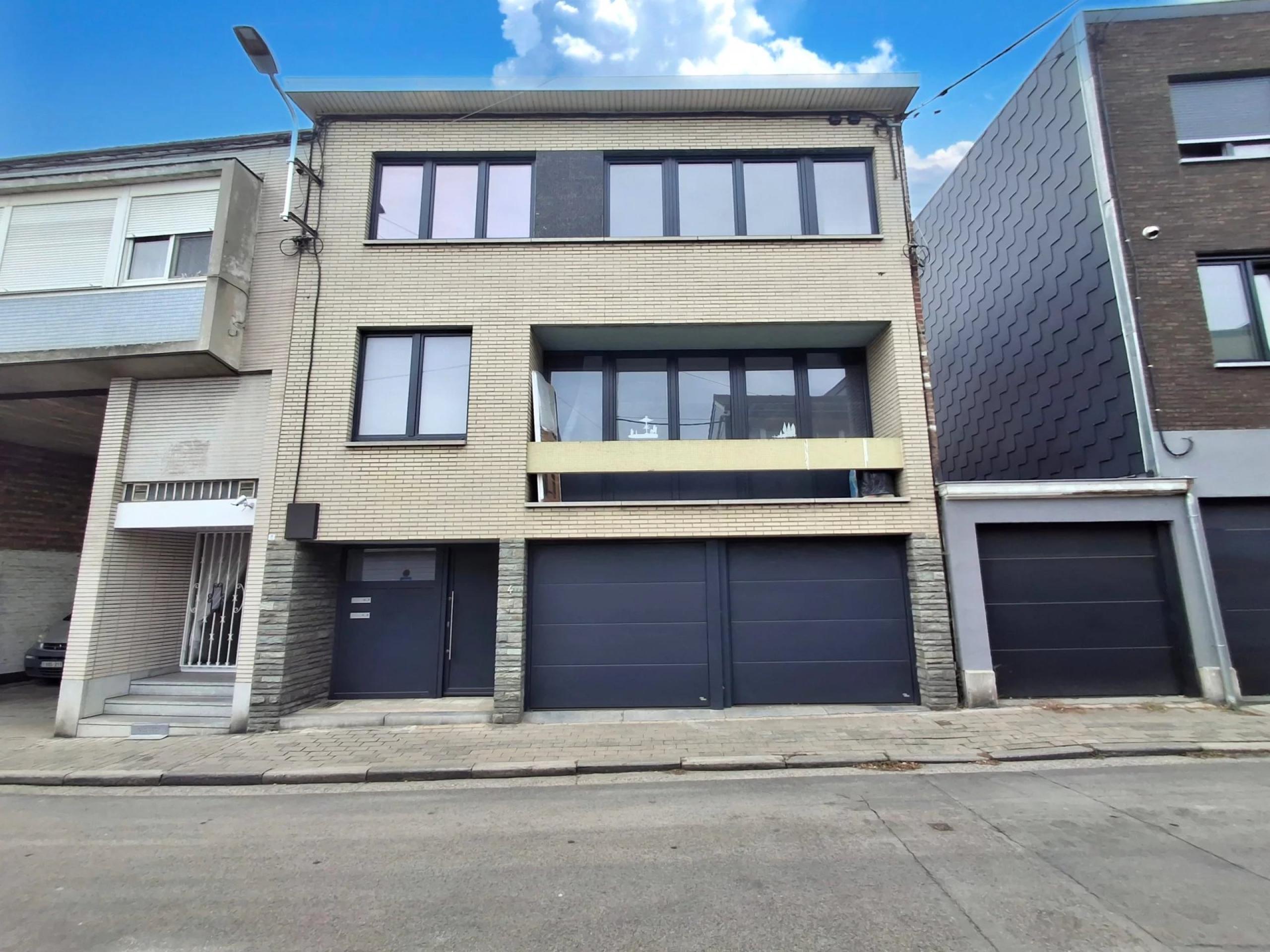 Appartement 2 chambres avec garage.