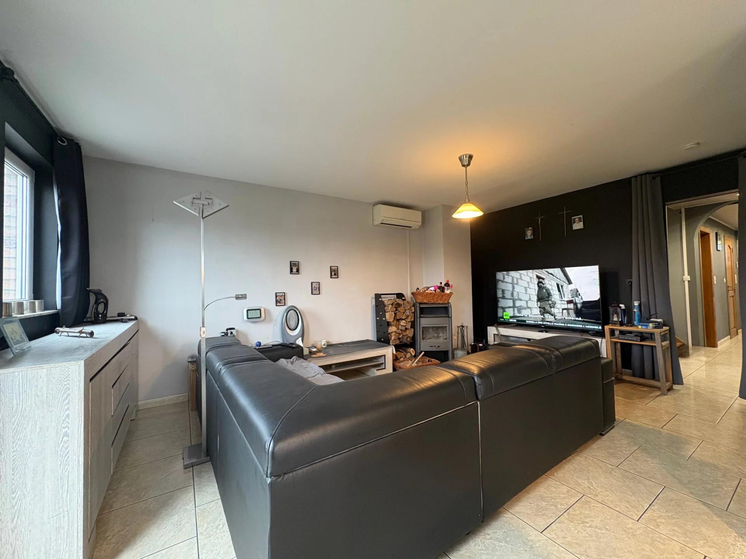 Maison 4 façades, 5 chambres, bureau, garage et jardin