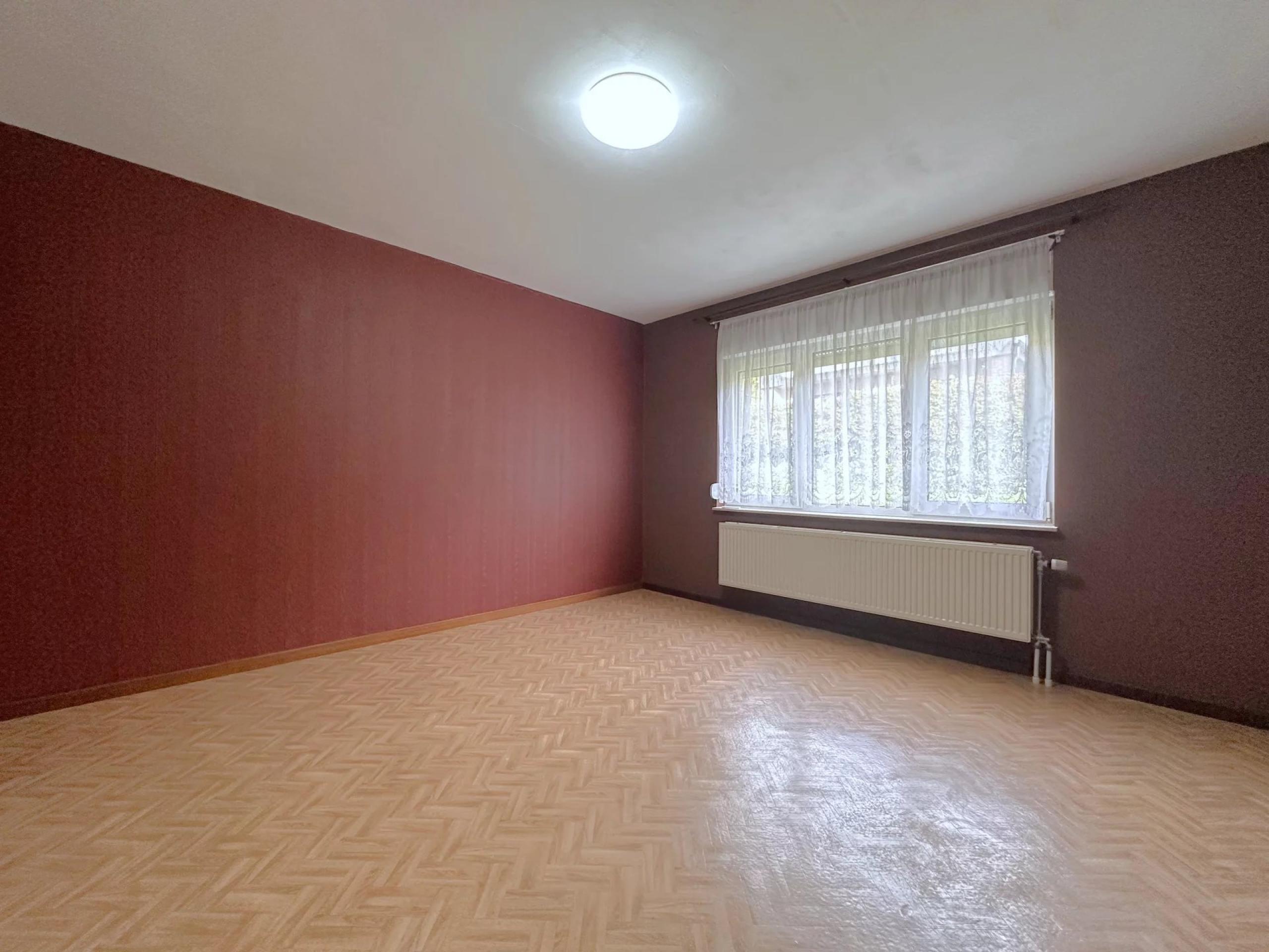 Agréable bungalow, 2 chambres, jardin et garage