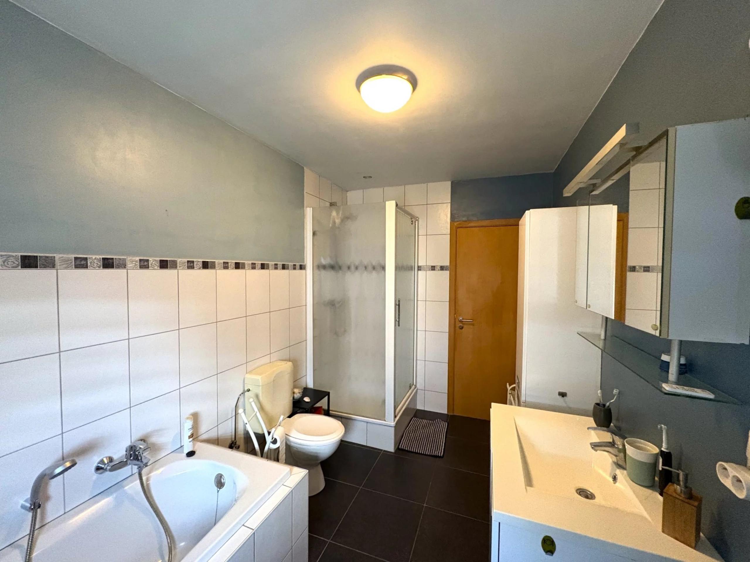 Option ! Agréable  maison 2 chambres, jardin et garage