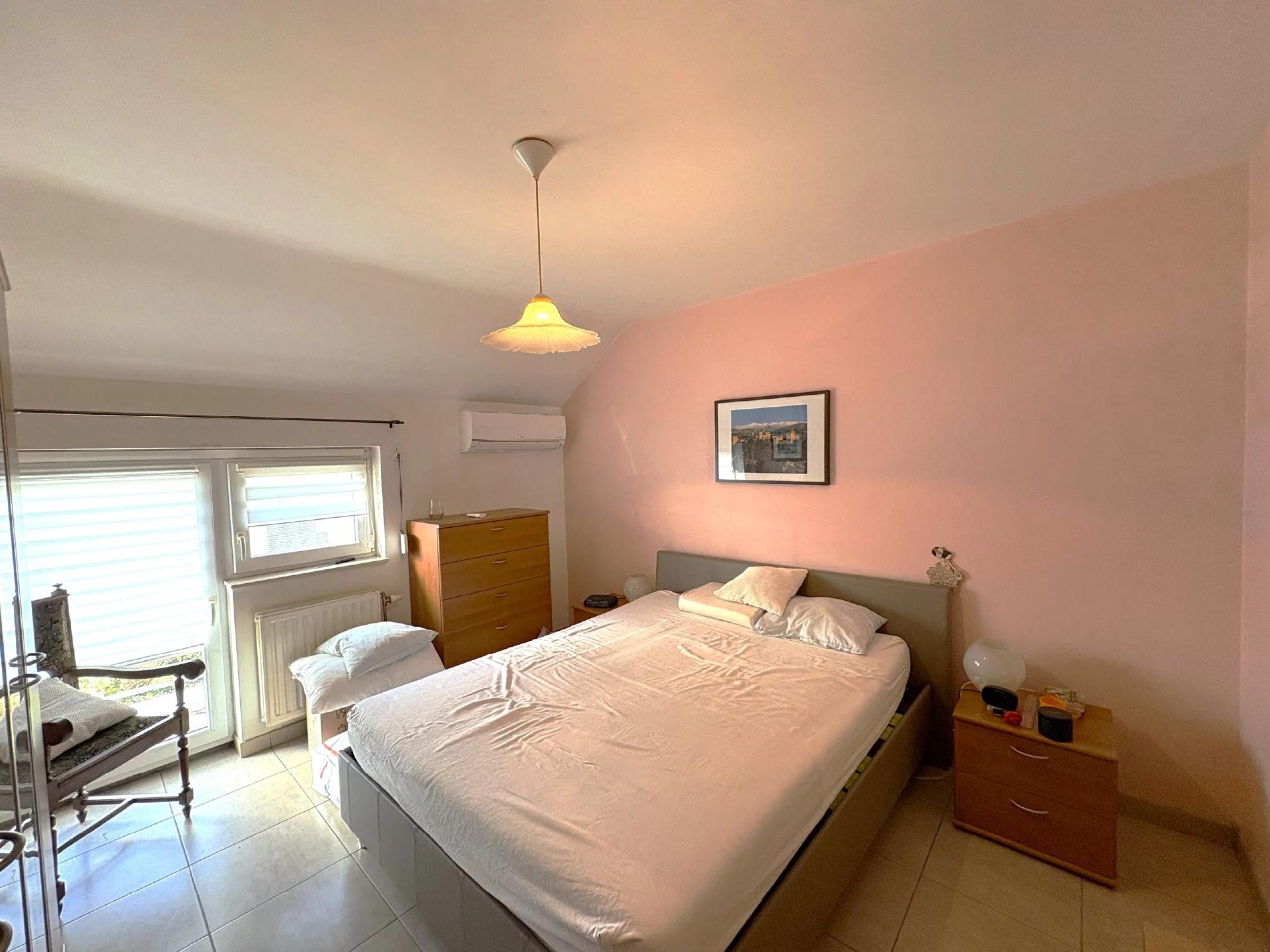 Option ! Agréable  maison 2 chambres, jardin et garage