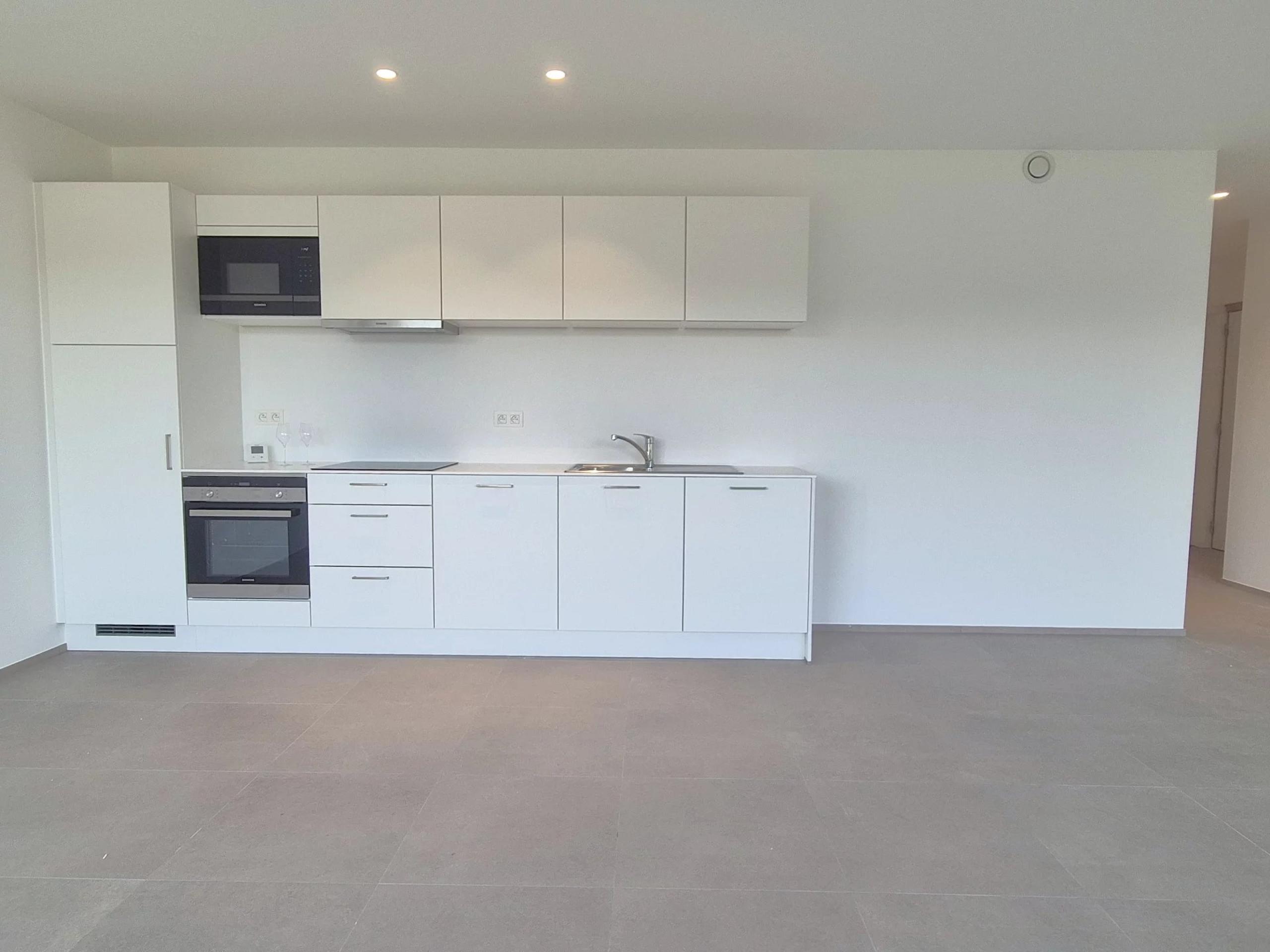 Magnifique appartement neuf, 3 chambres, balcon et vue sur l’étang de la résidence