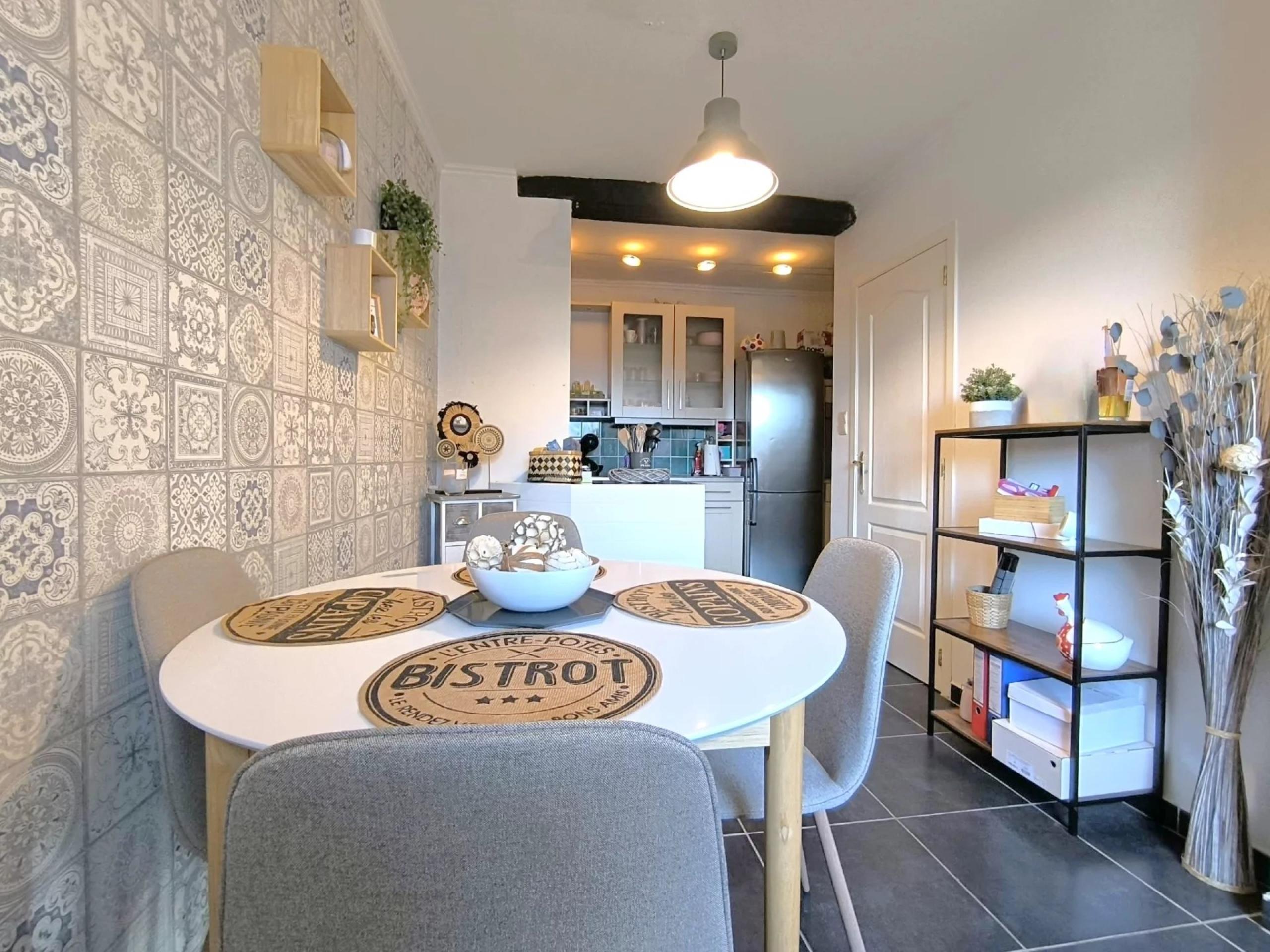 GLONS - Maison 4 façades, 2 chambres, tout confort !!