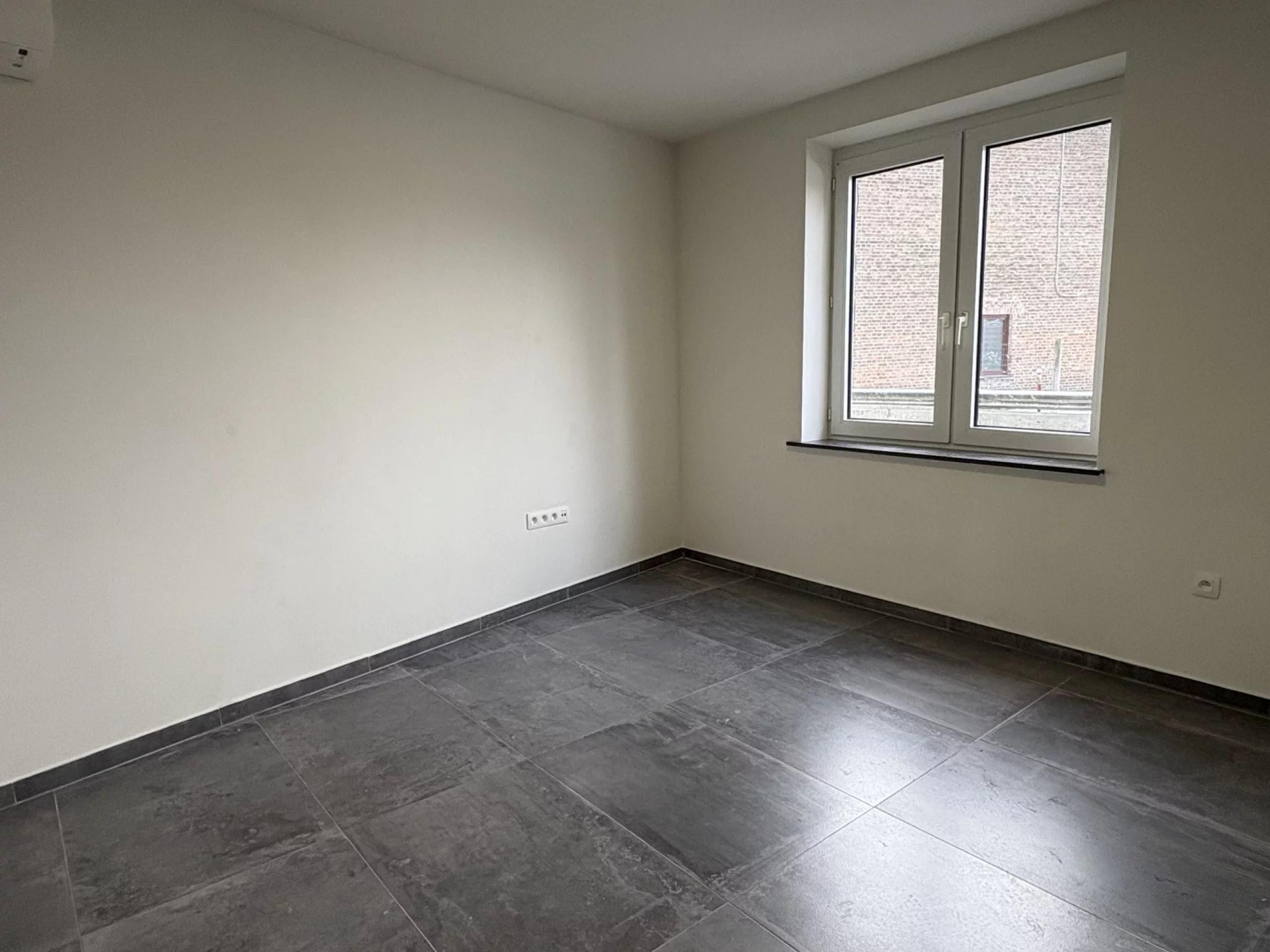 Ensemble de deux maisons avec terrasse et jardin