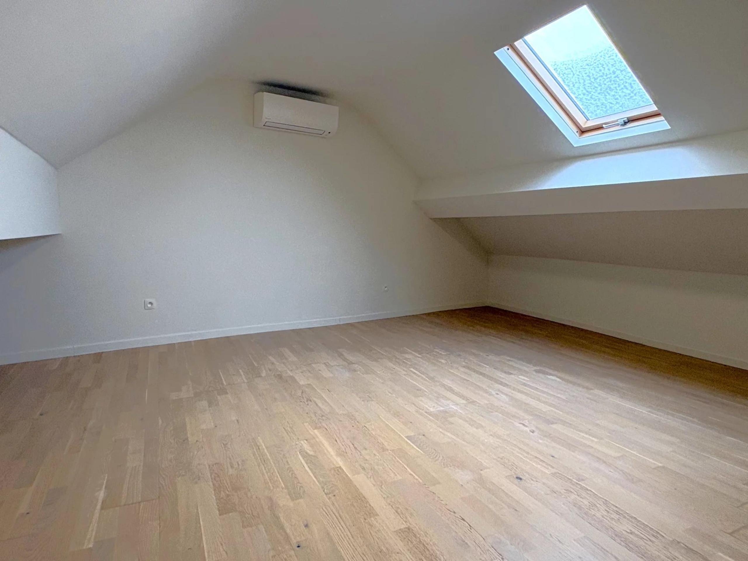 Ensemble de deux maisons avec terrasse et jardin