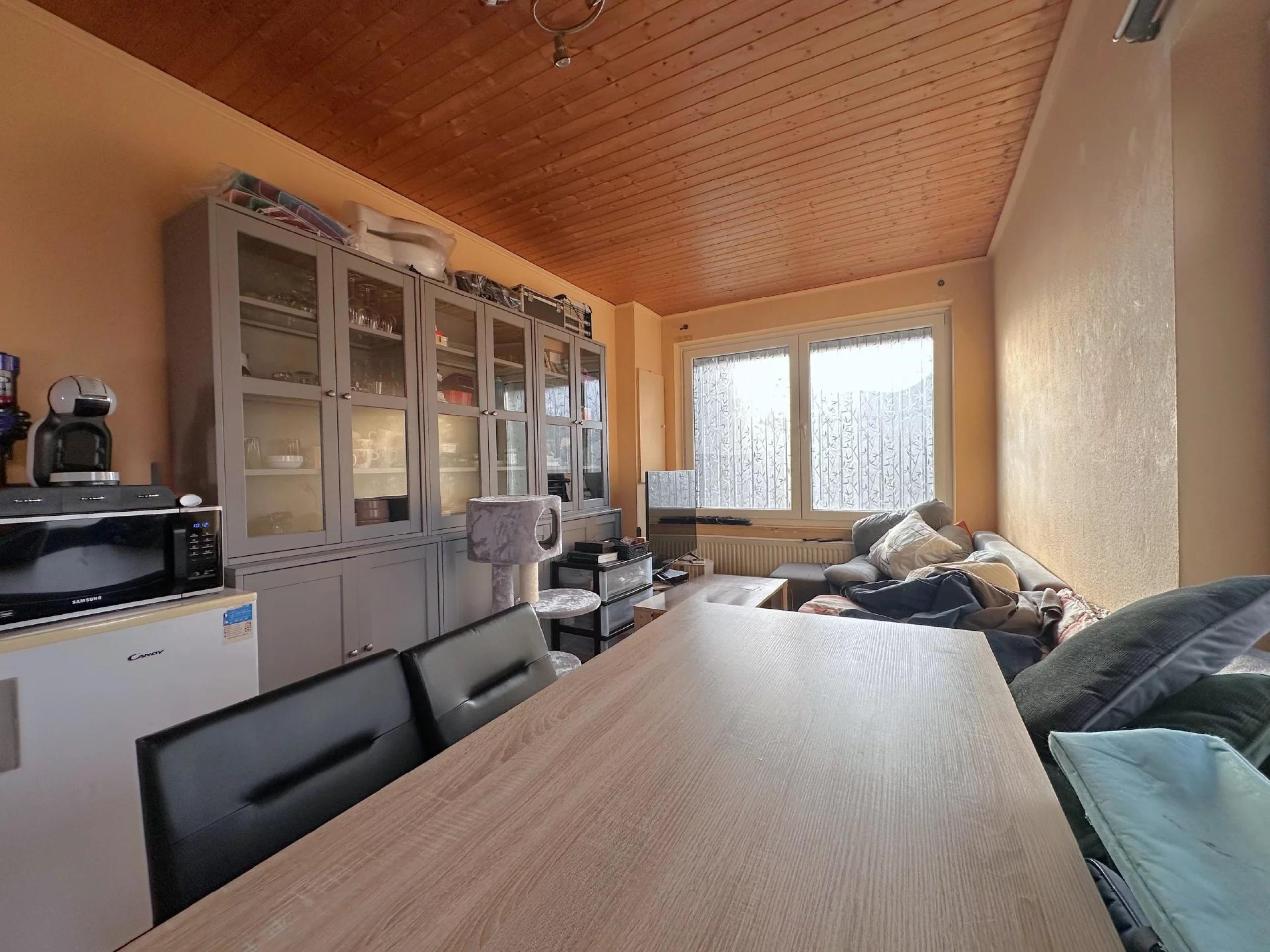 Maison 2/3chambres ,piscine, garage, appartement