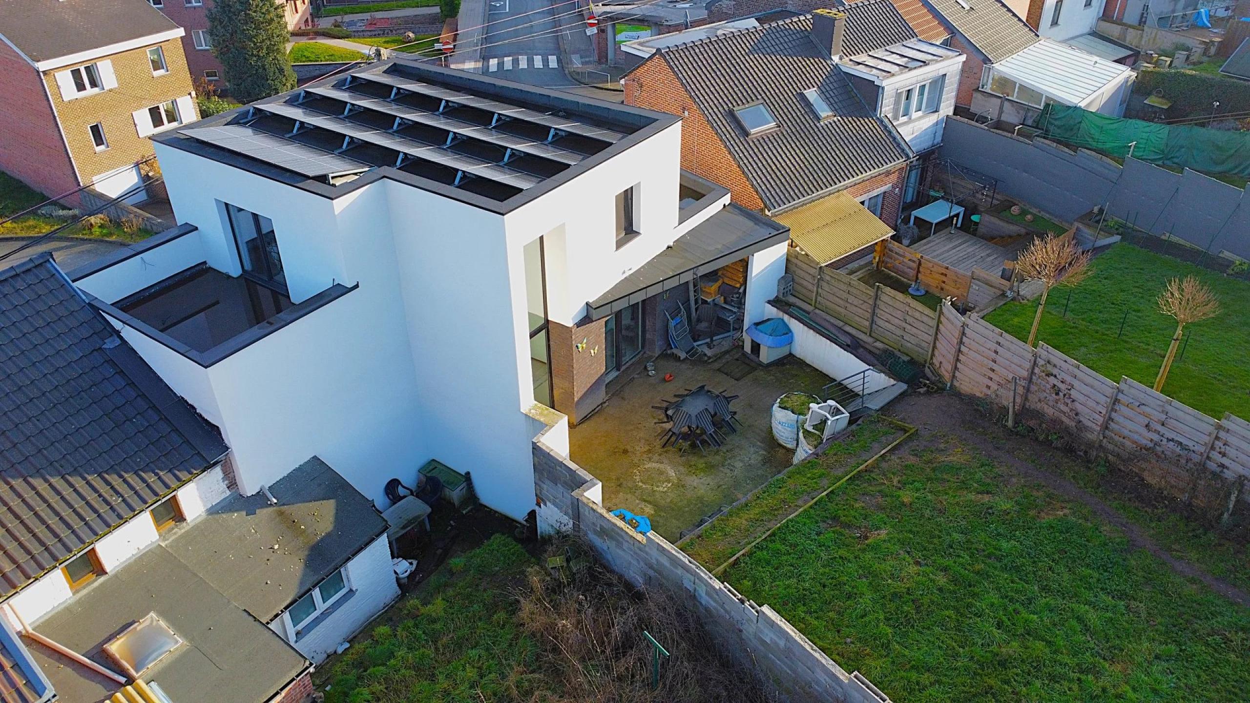 Maison 3-4 chambres avec terrasse et jardin