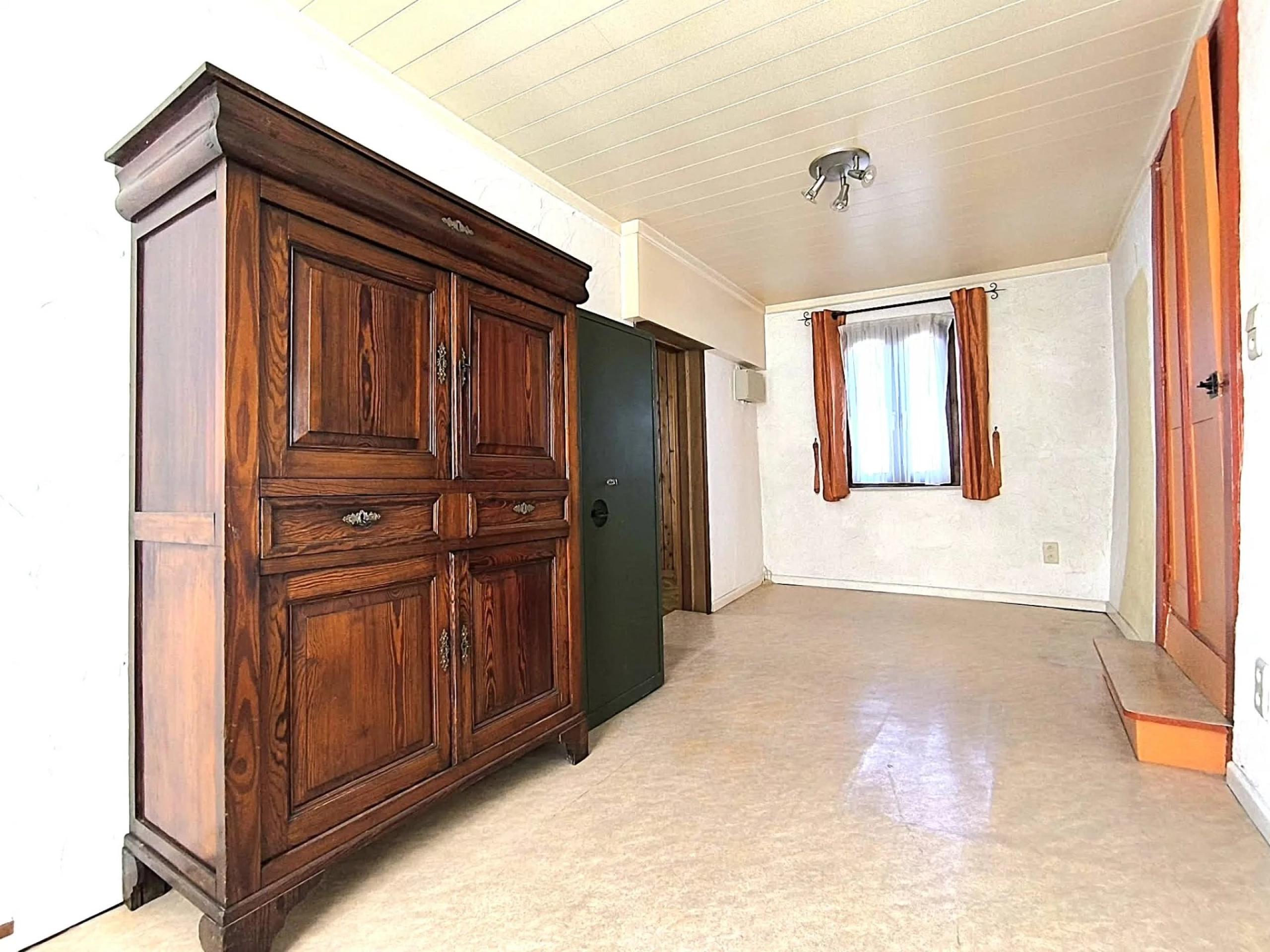 Maison à rafraîchir, 2 chambres, avec jardin.