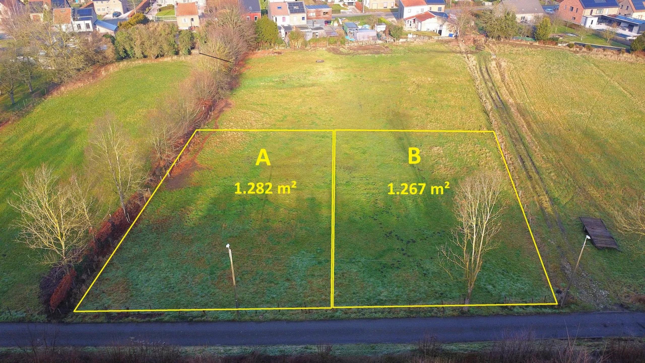 WONCK: 2 parcelles de terrain plates