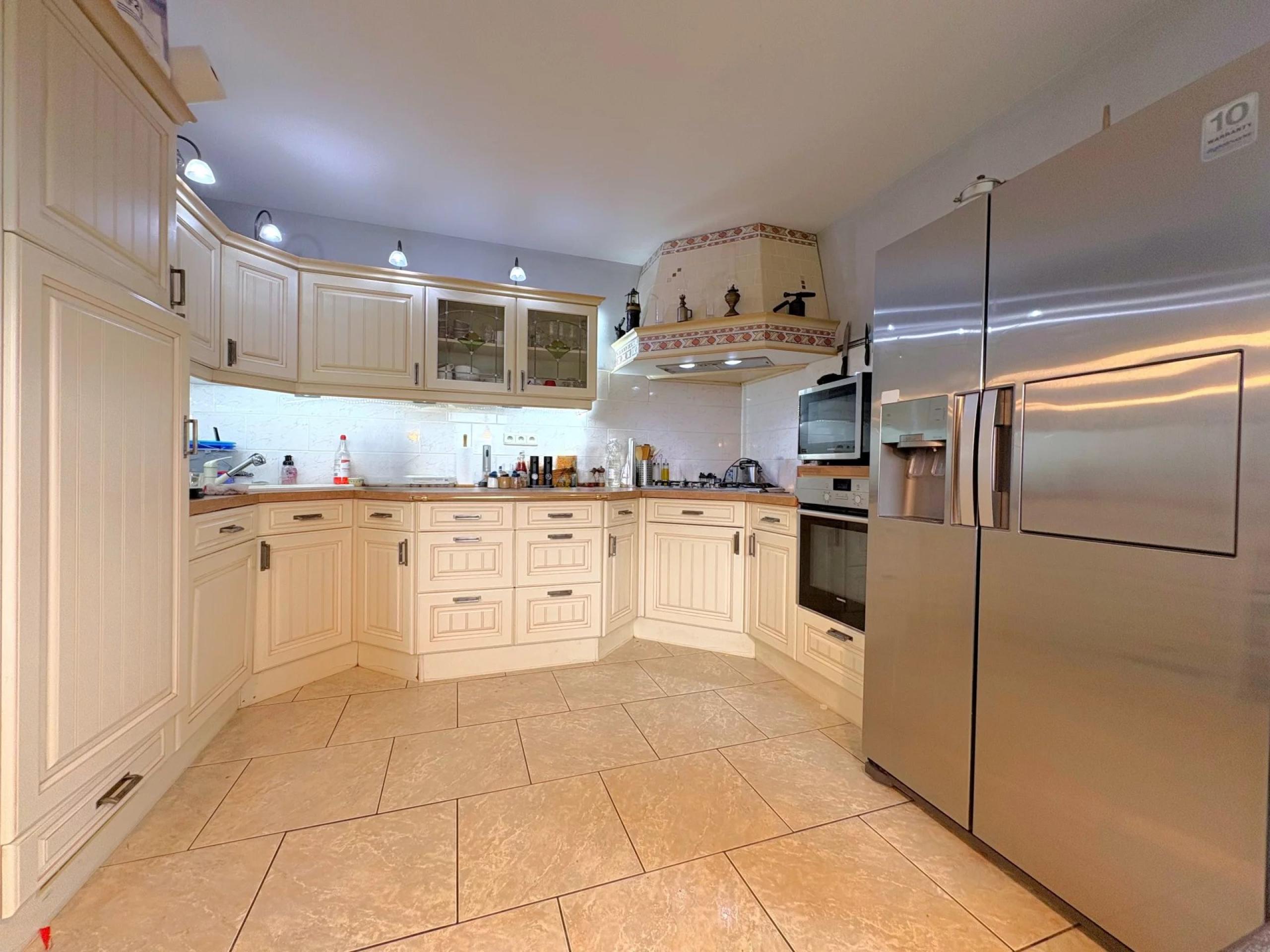 Maison 4 façades, 3/4 chambres, bureau, garage et jardin