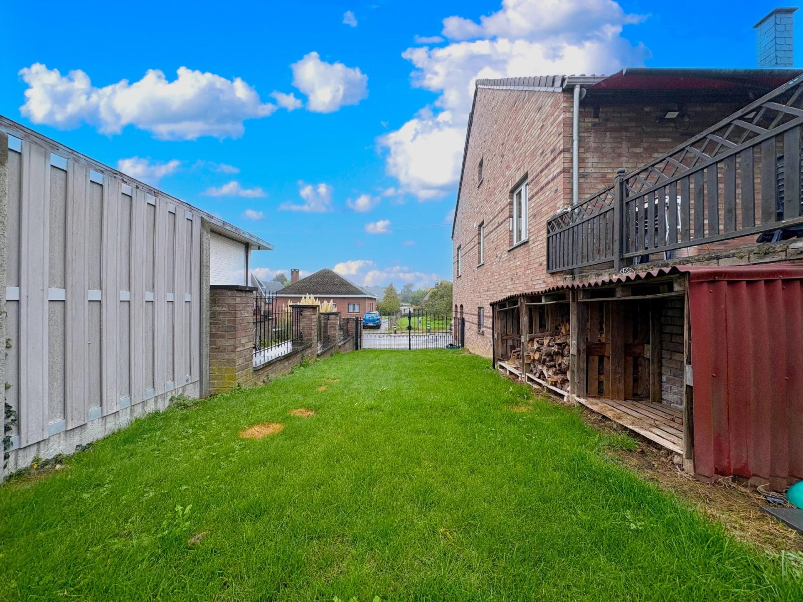 Maison 4 façades, 3/4 chambres, bureau, garage et jardin