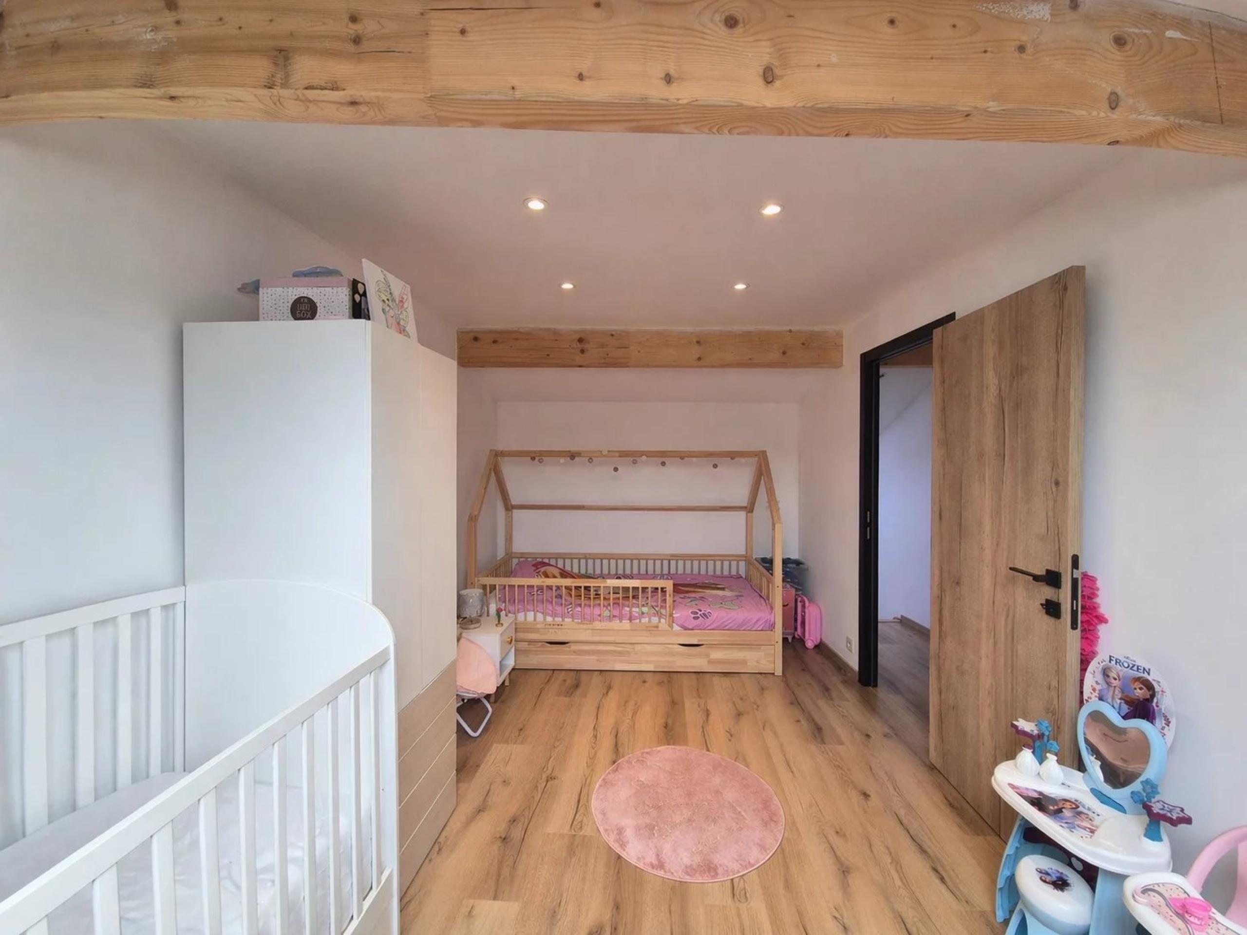 BOIRS - Maison 3 façades, 2 chambres, en très bon état