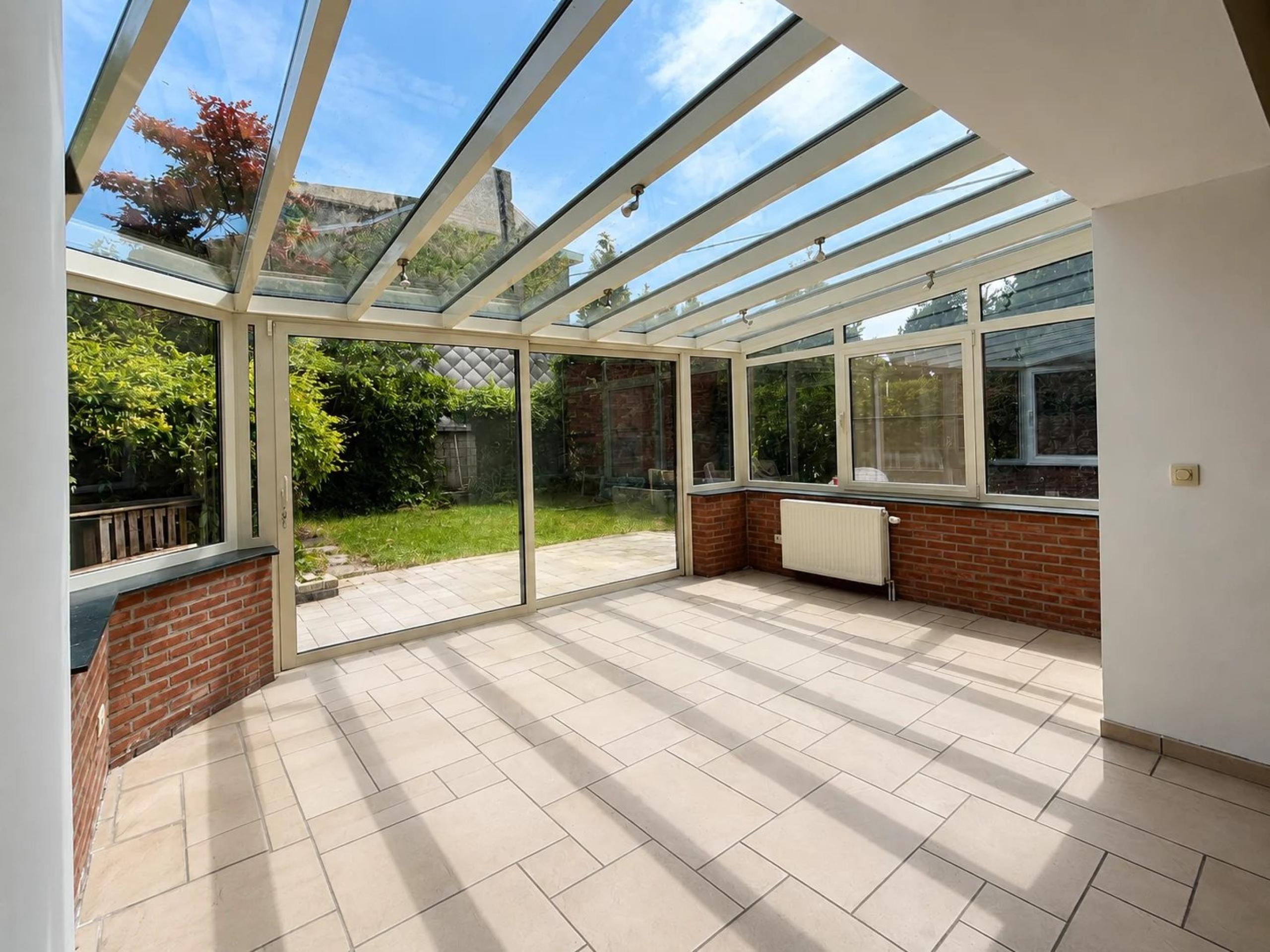 Charmante maison de maître 3 chambres, grenier aménageable, garage et jardin