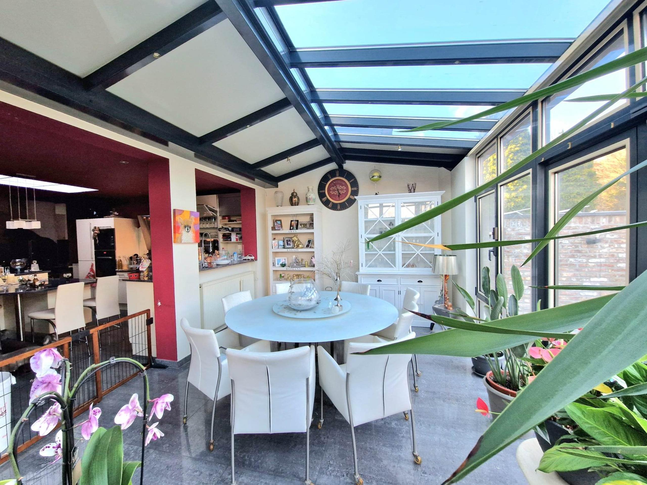 Maison  4 chambres, jardin, garage, parking