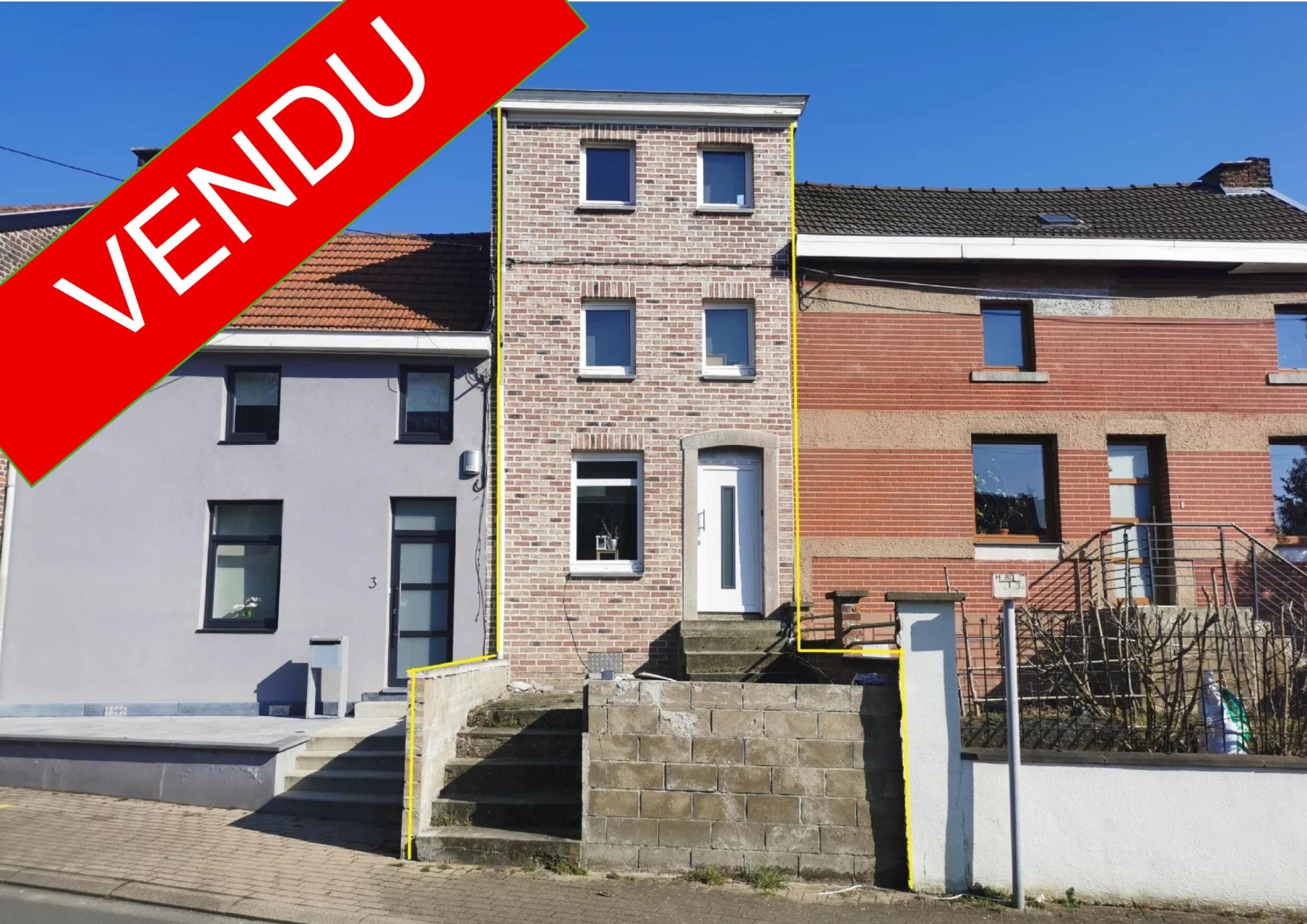 VENDU ! Maison mitoyenne, 3 chambres, jardin et garage