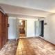 Immeuble 3 bureaux, 8 chambres, jardin