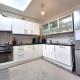 HOUTAIN : Ensemble Commerce + 3 appartements et terrasses
