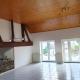HOUTAIN : Ensemble immobilier: Maison 4ch avec jardin, surface commerciale, 3 appartements, terrain.