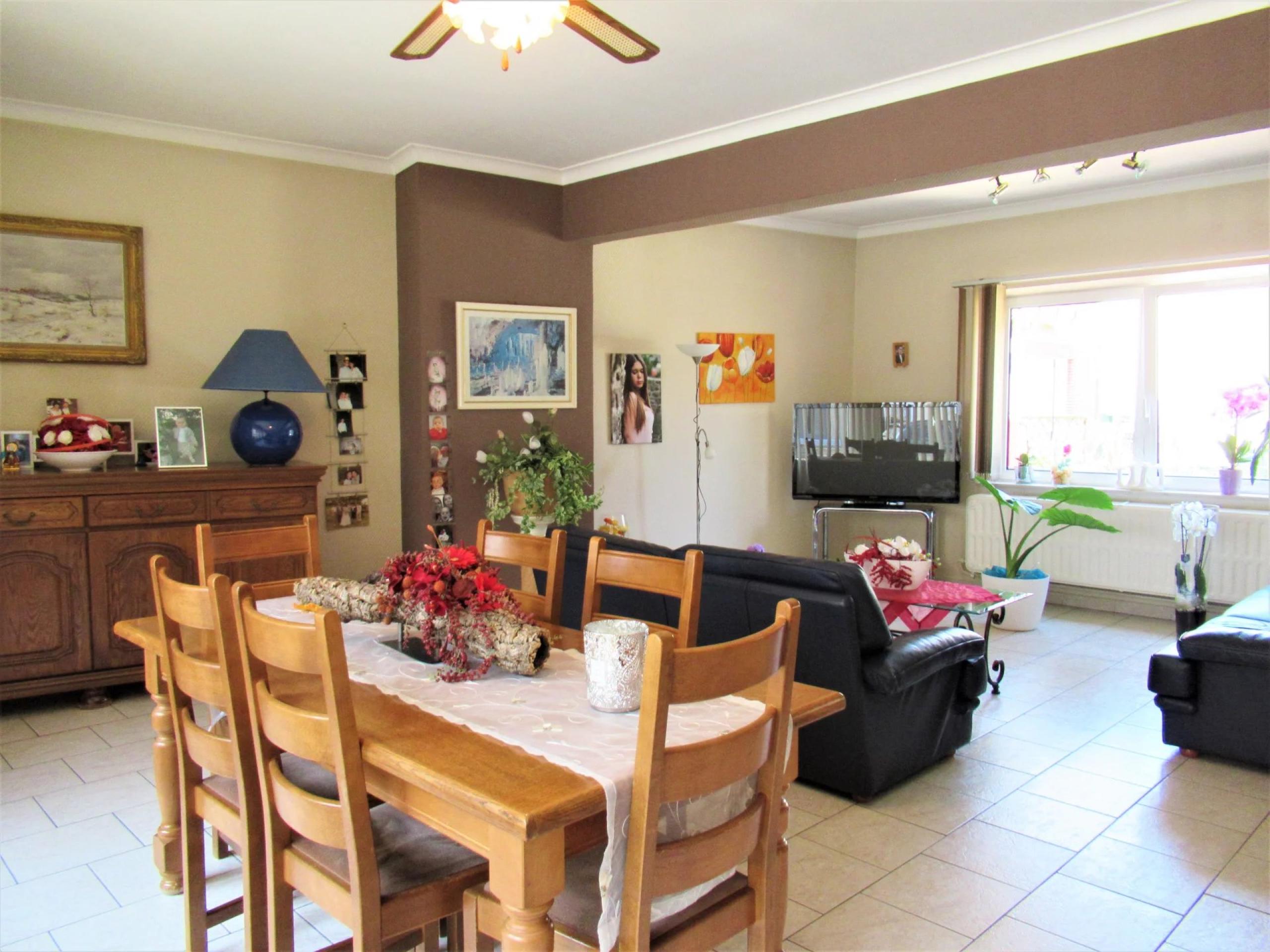 VENDU ! Spacieuse maison 4 chambres, garage, cour