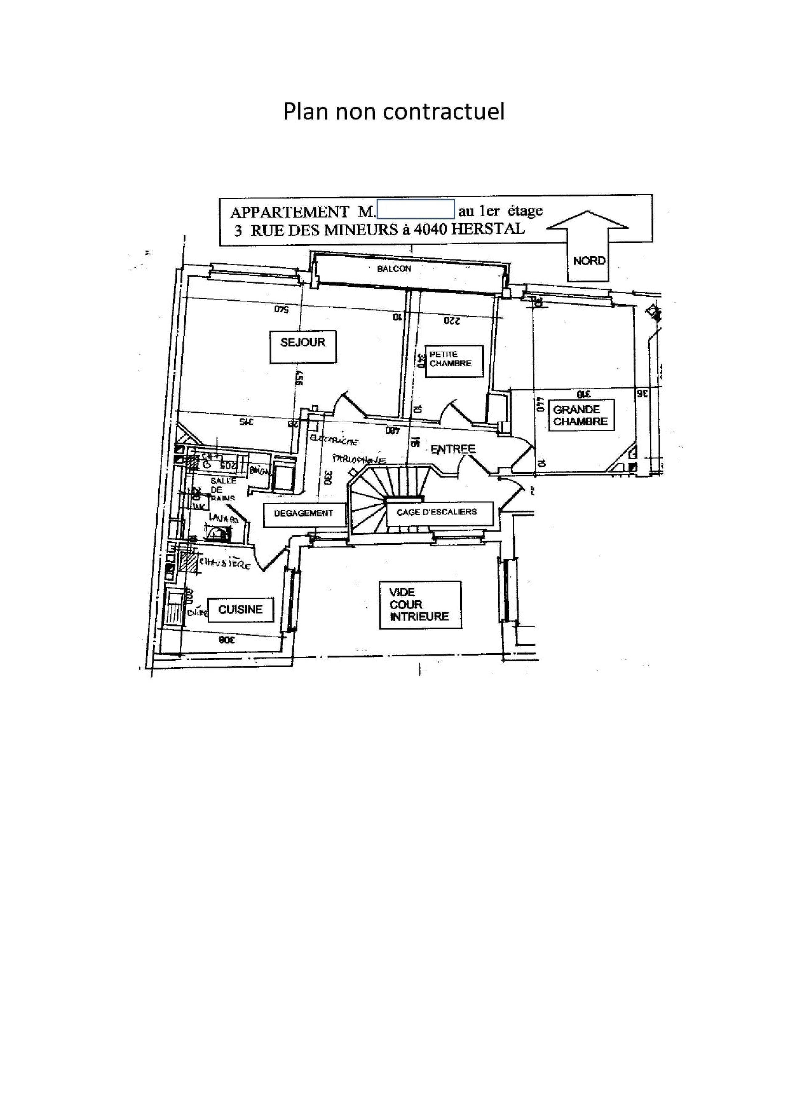 OPTION ! Immeuble: RDC, 5 appartements, garages