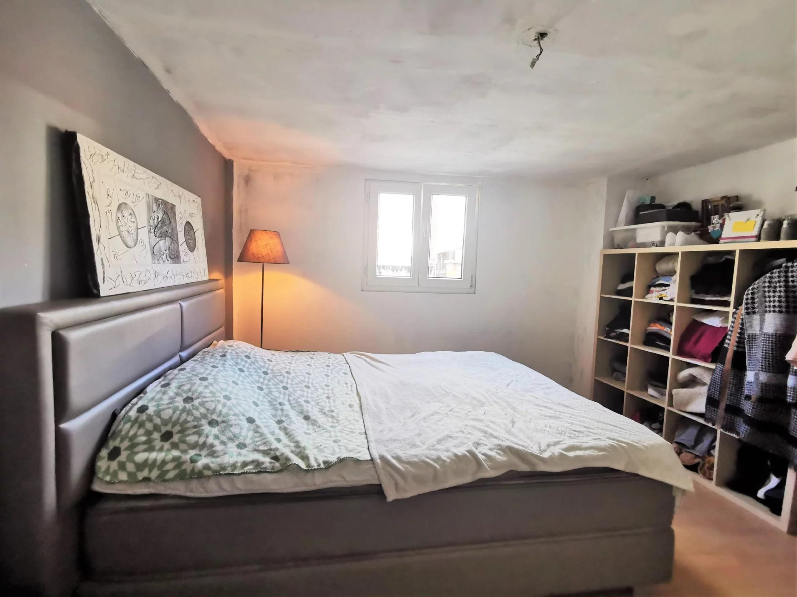 VENDU ! Maison mitoyenne, 3 chambres, jardin et garage