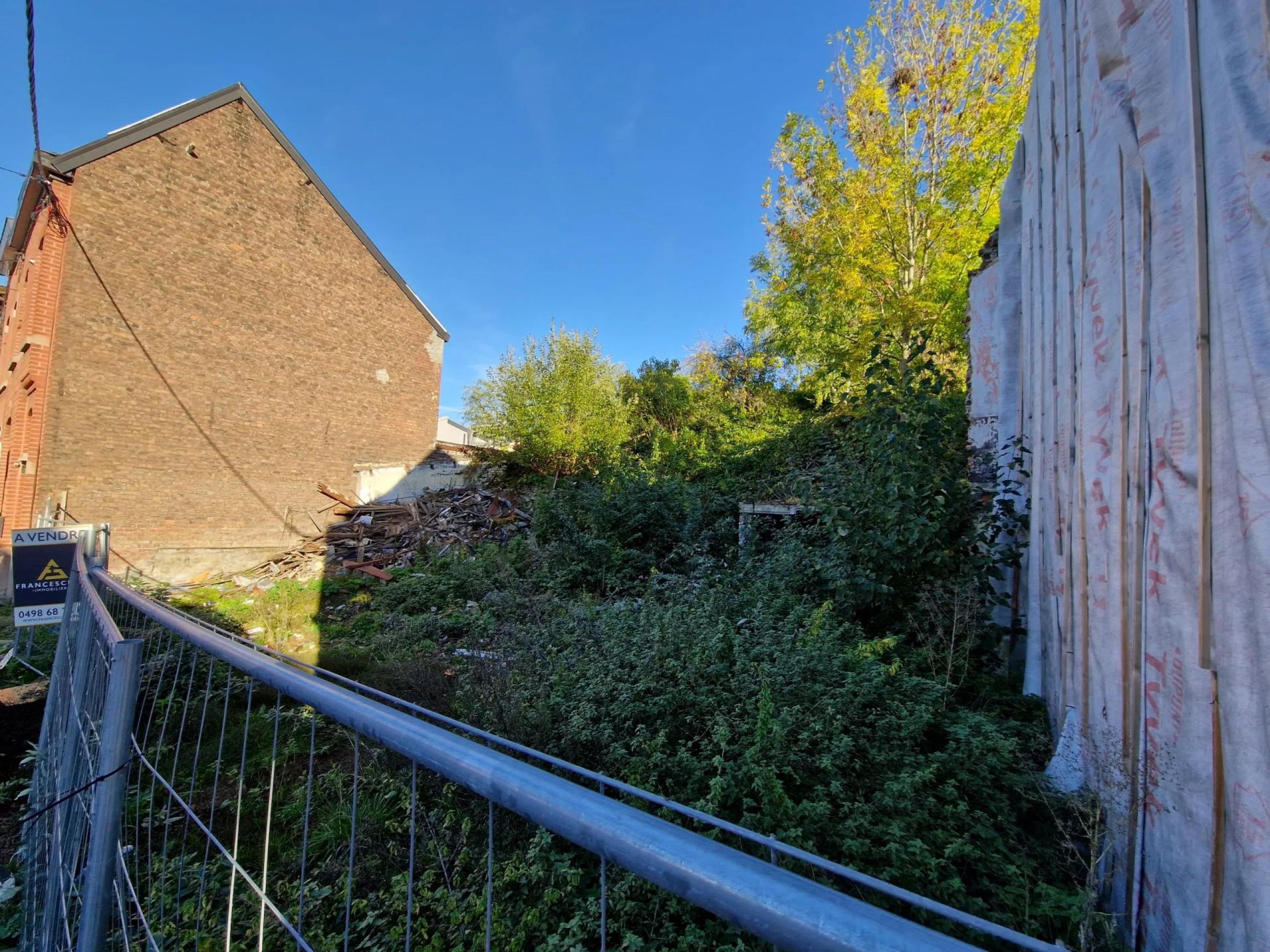 Vendu ! Jolie parcelle d'environ 616 m² avec projet