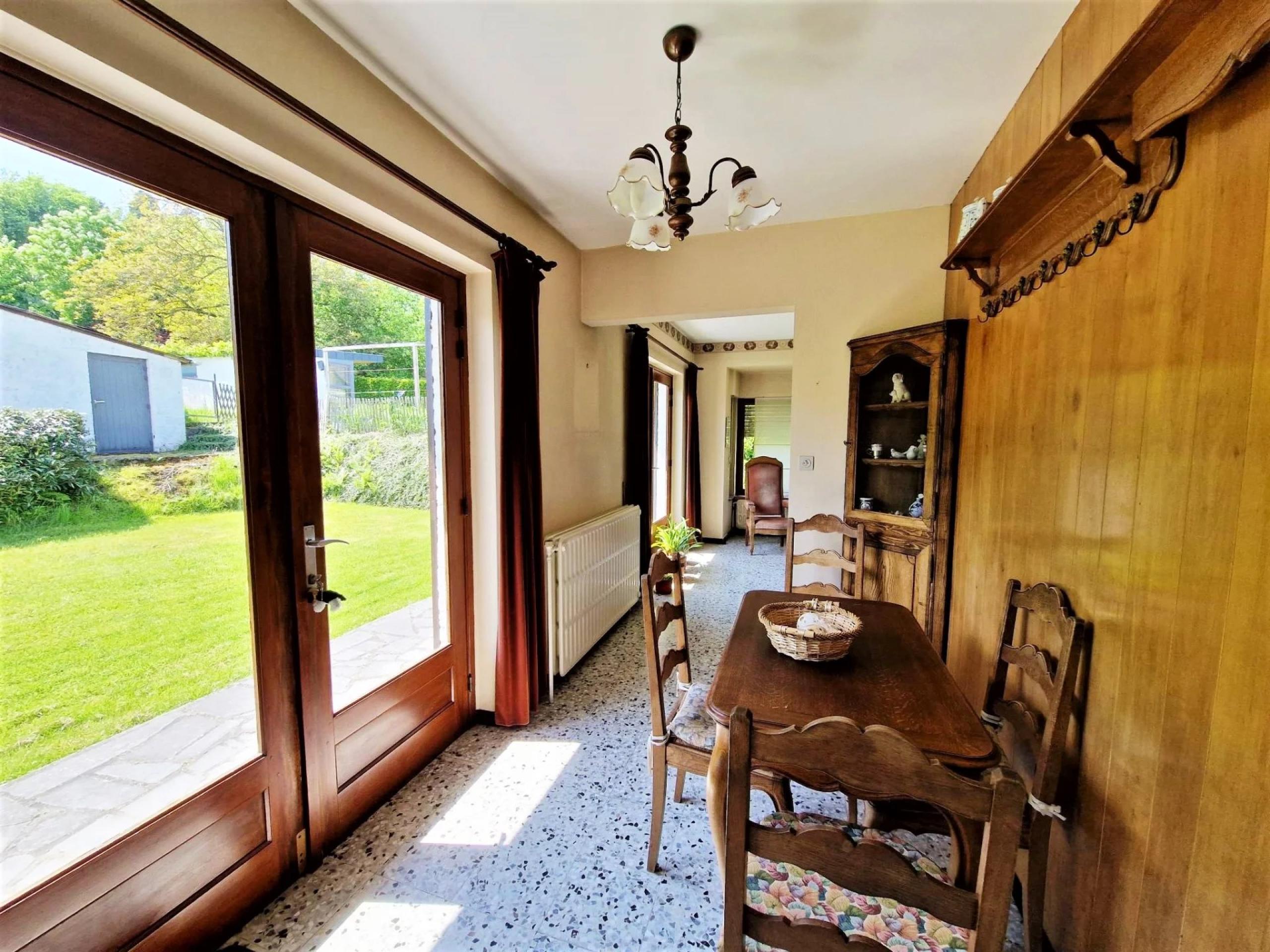 VENDU ! Villa 4 façades, jardin et garages