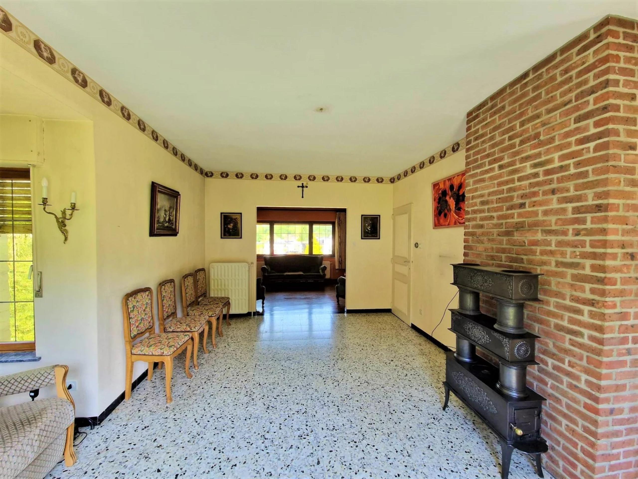 VENDU ! Villa 4 façades, jardin et garages