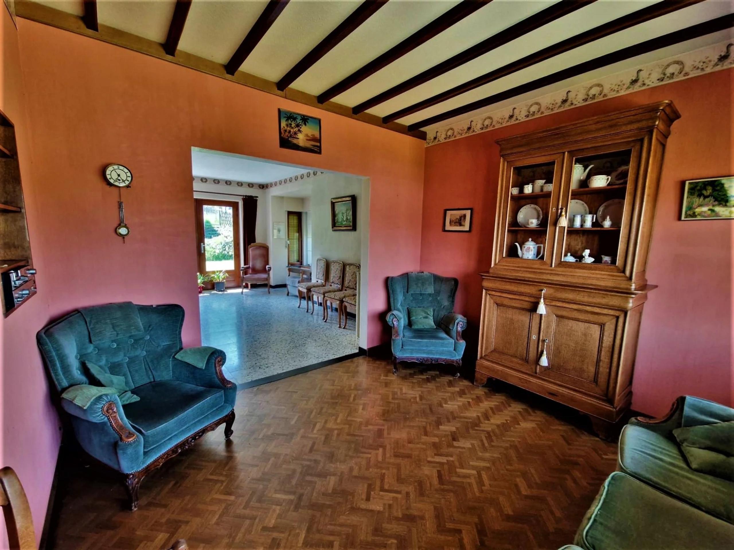 VENDU ! Villa 4 façades, jardin et garages